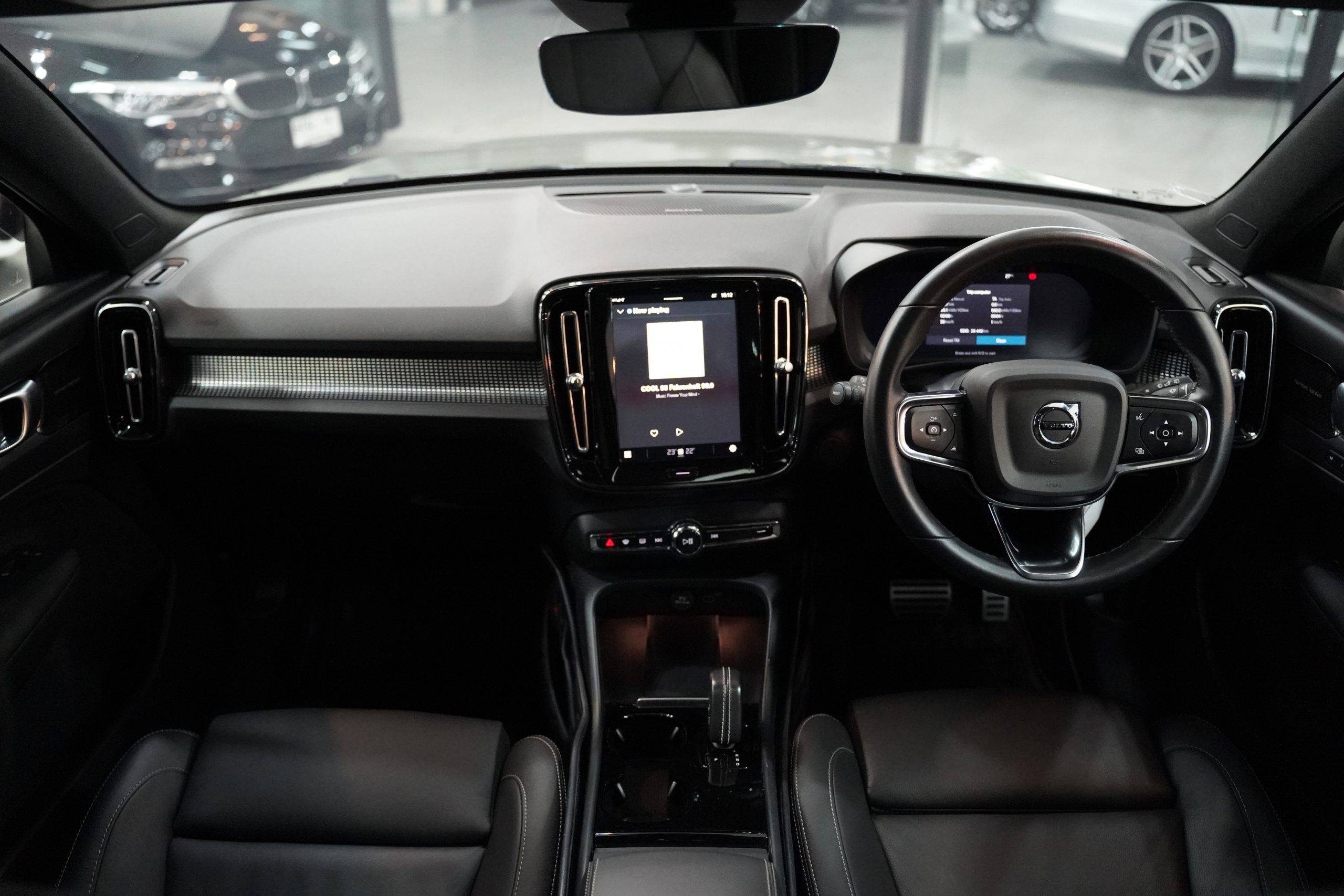 2023 Volvo XC40 (ปี 18-24) Recharge Pure Electric SUV - Image 23