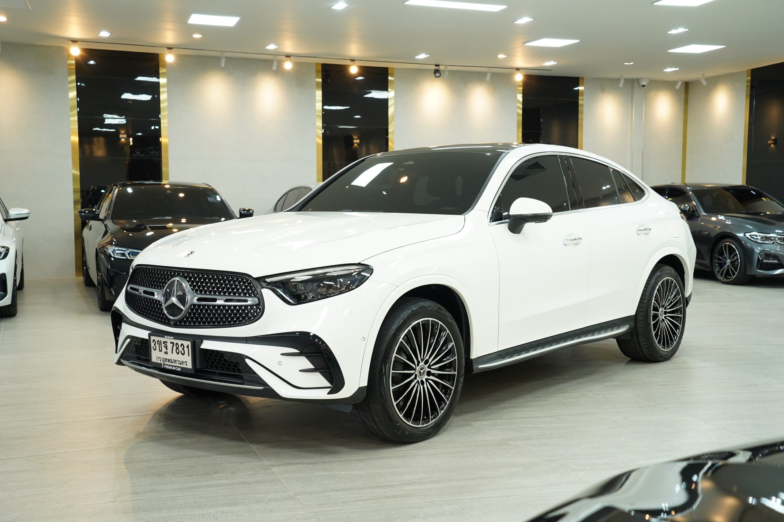 2025 Mercedes-Benz GLC350 2.0 W254 (ปี 23-30) e 4MATIC AMG Dynamic AWD Coupe - Image 4