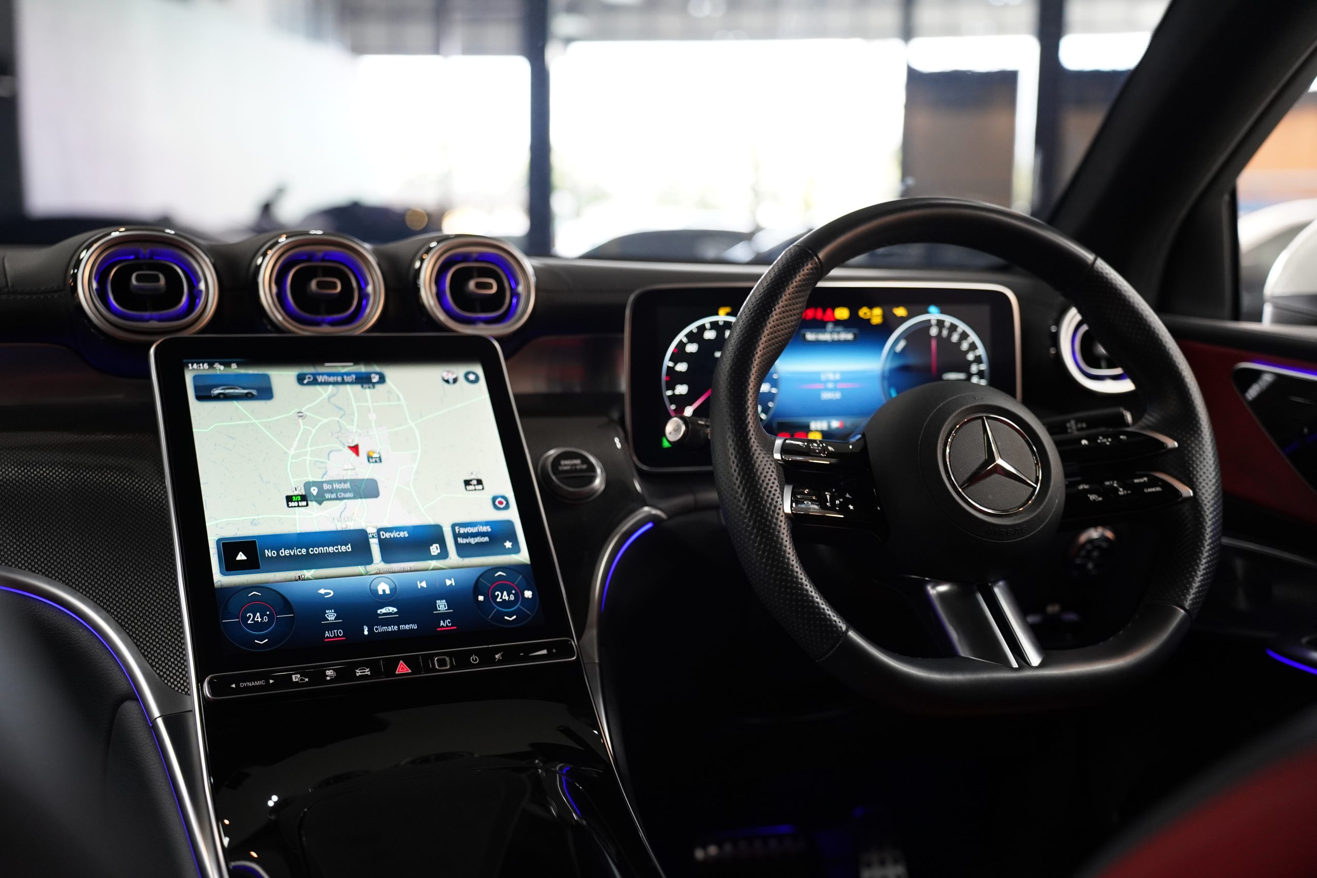 2025 Mercedes-Benz GLC350 2.0 W254 (ปี 23-30) e 4MATIC AMG Dynamic AWD Coupe - Image 23