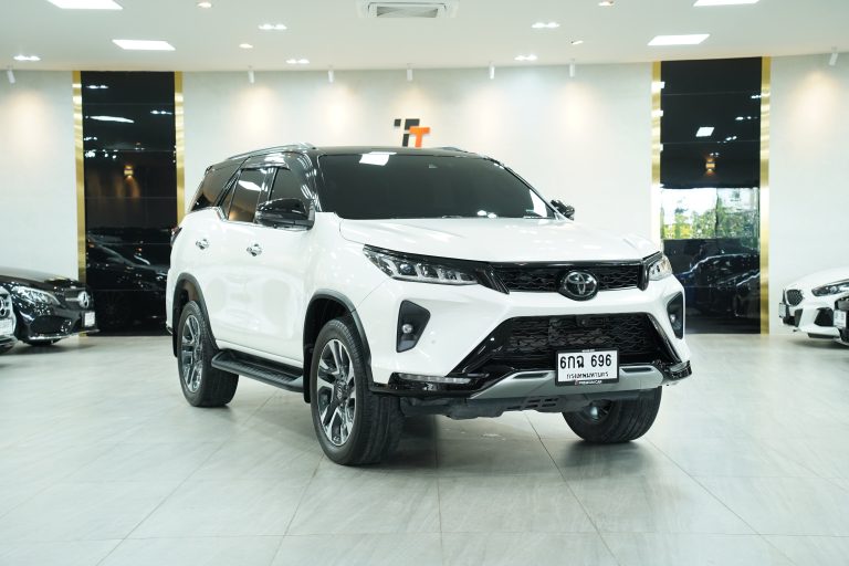 2021Toyota Fortuner Legender 2.8 2WD AT