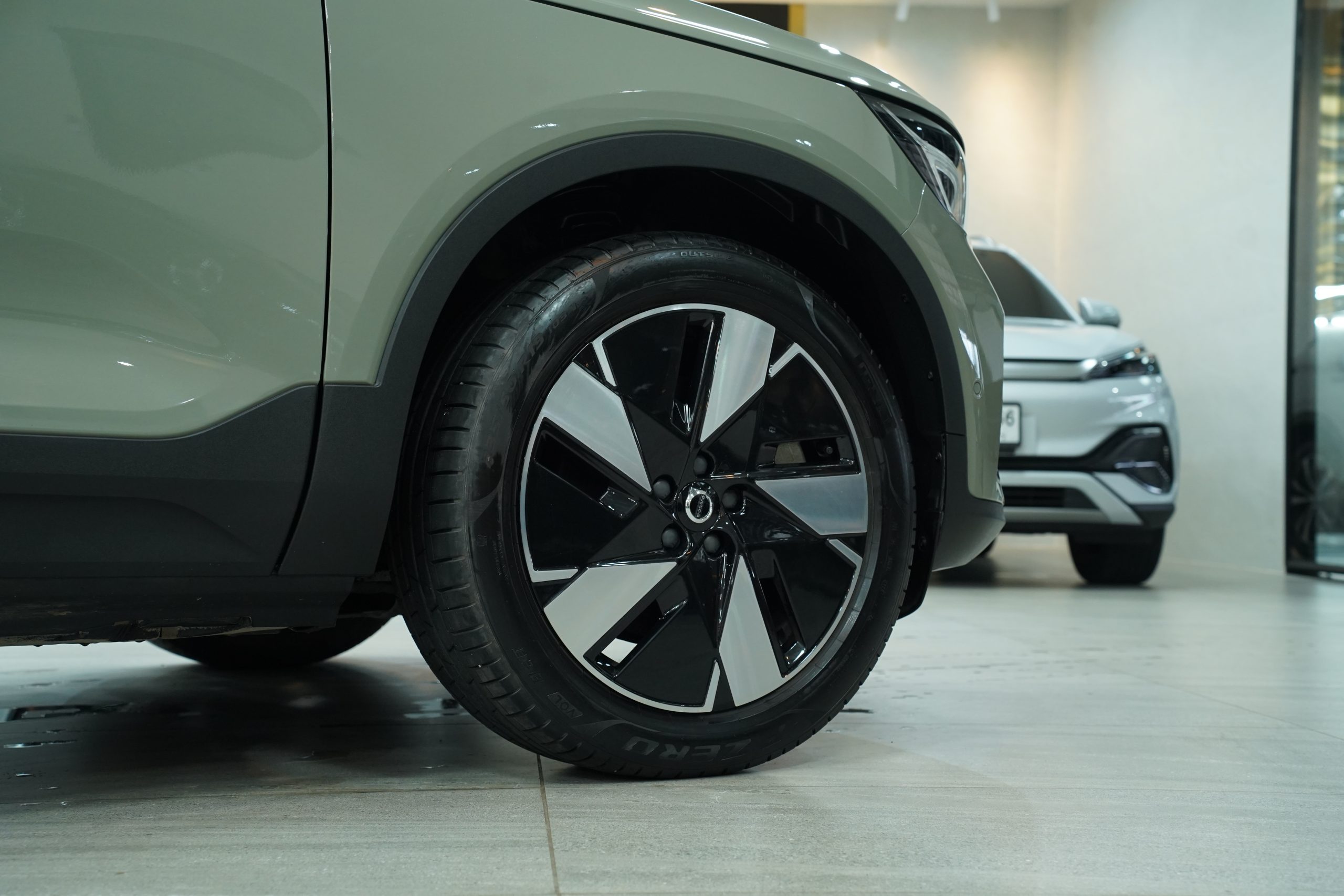 2024 Volvo C40 Recharge Pure Electric Single Motor - Image 10
