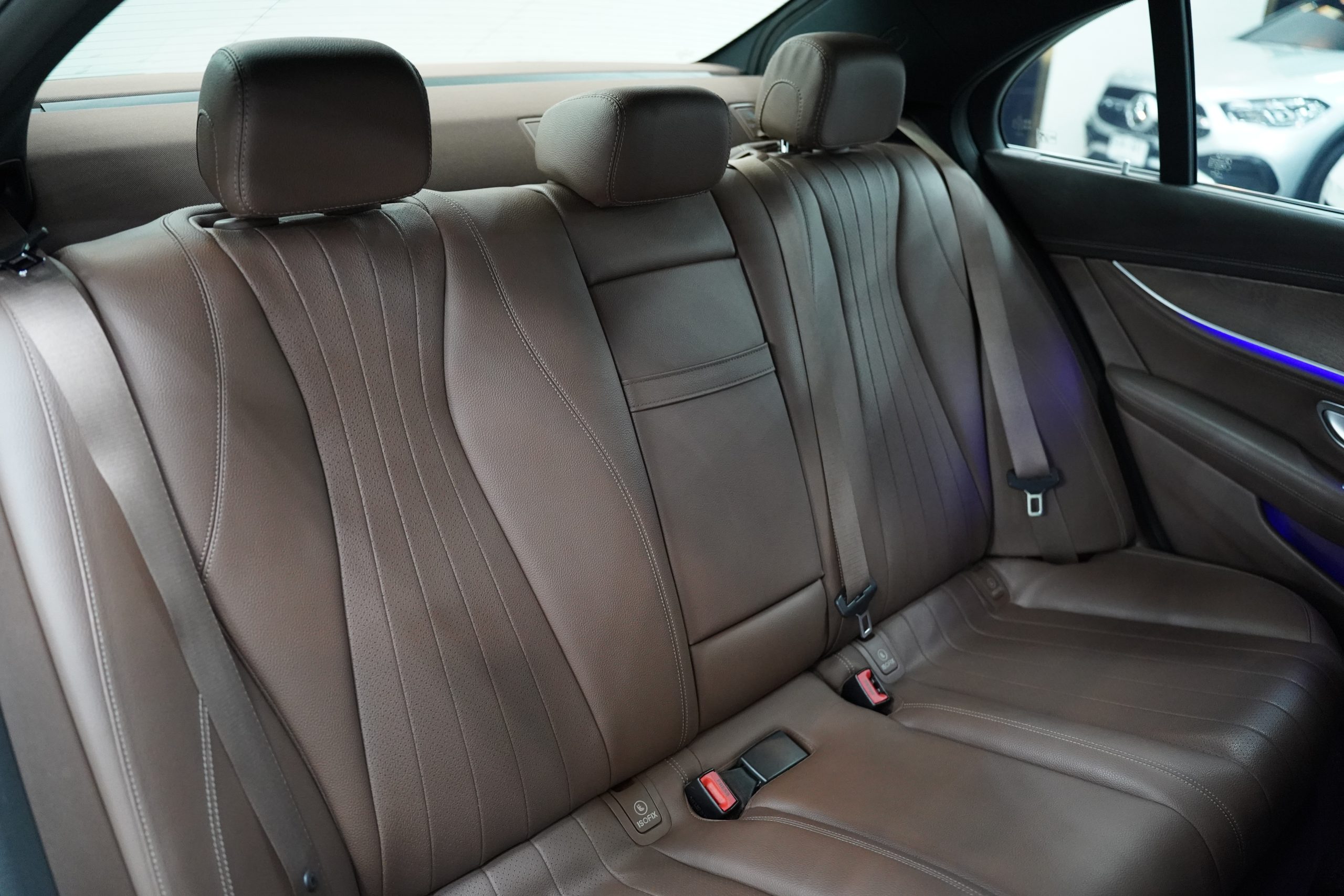 2017 Mercedes-Benz E220d Exclusive - Image 17