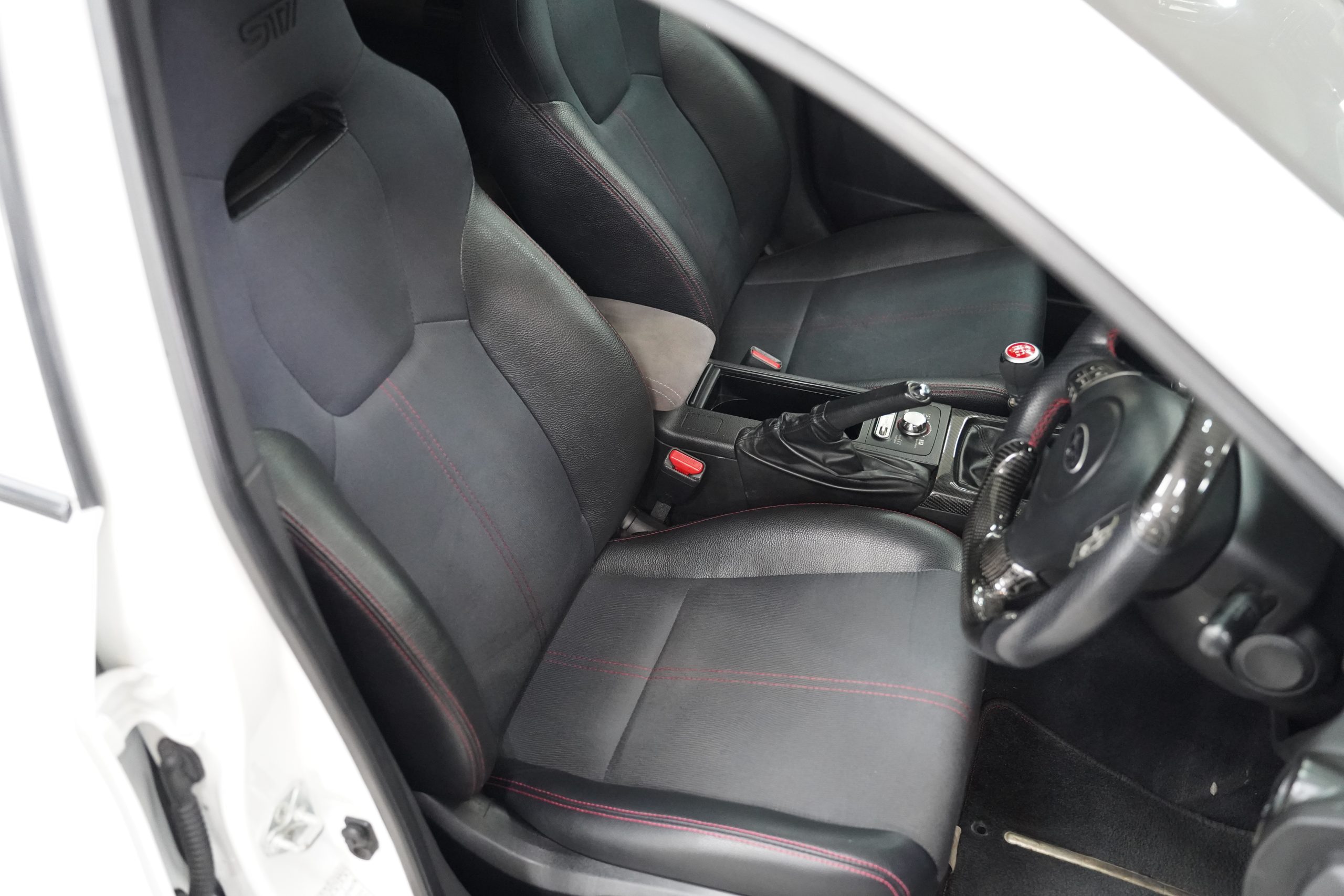 2008 Subaru Impreza STI M/T - Image 23