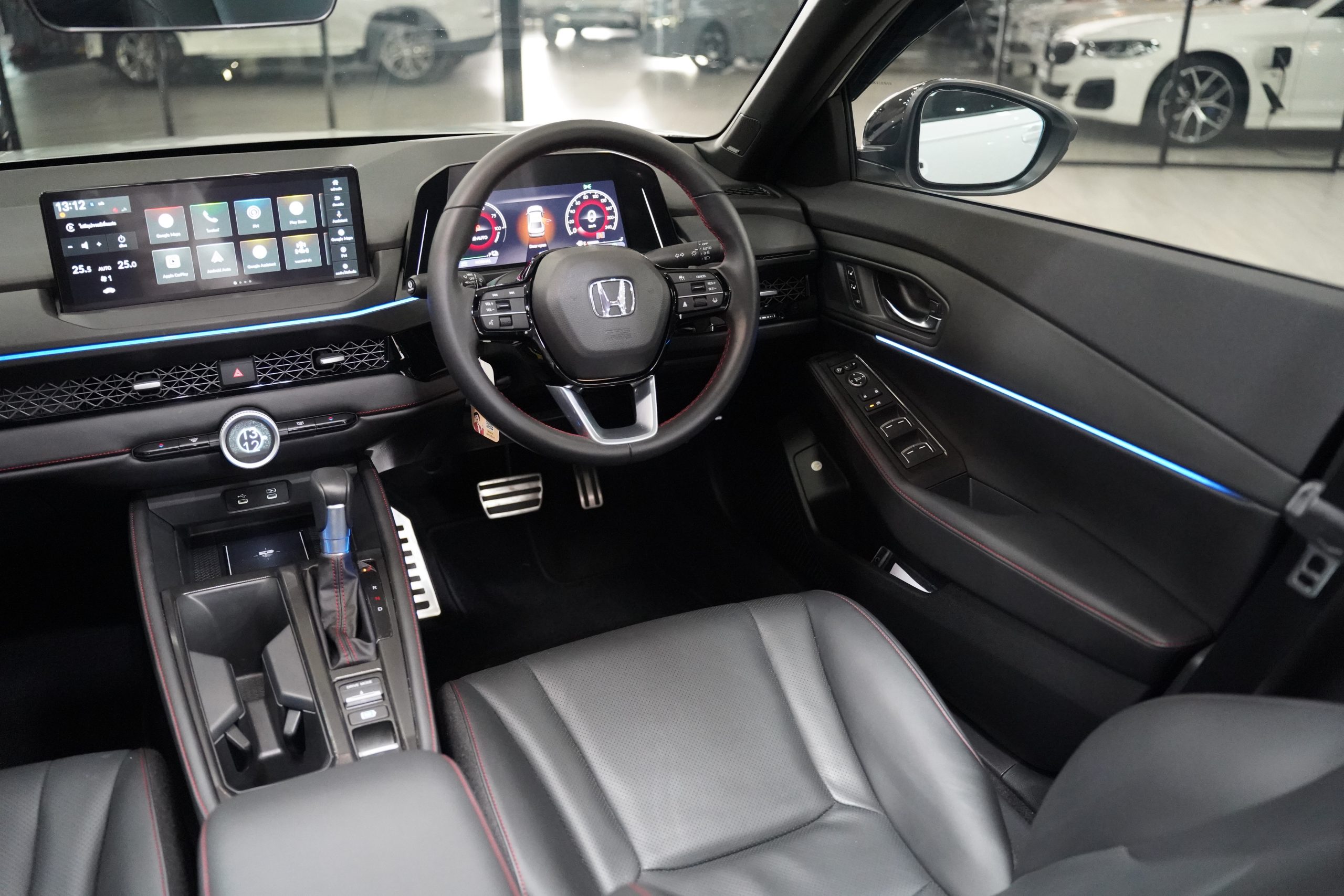 2025 Honda Accord e:HEV RS - Image 23