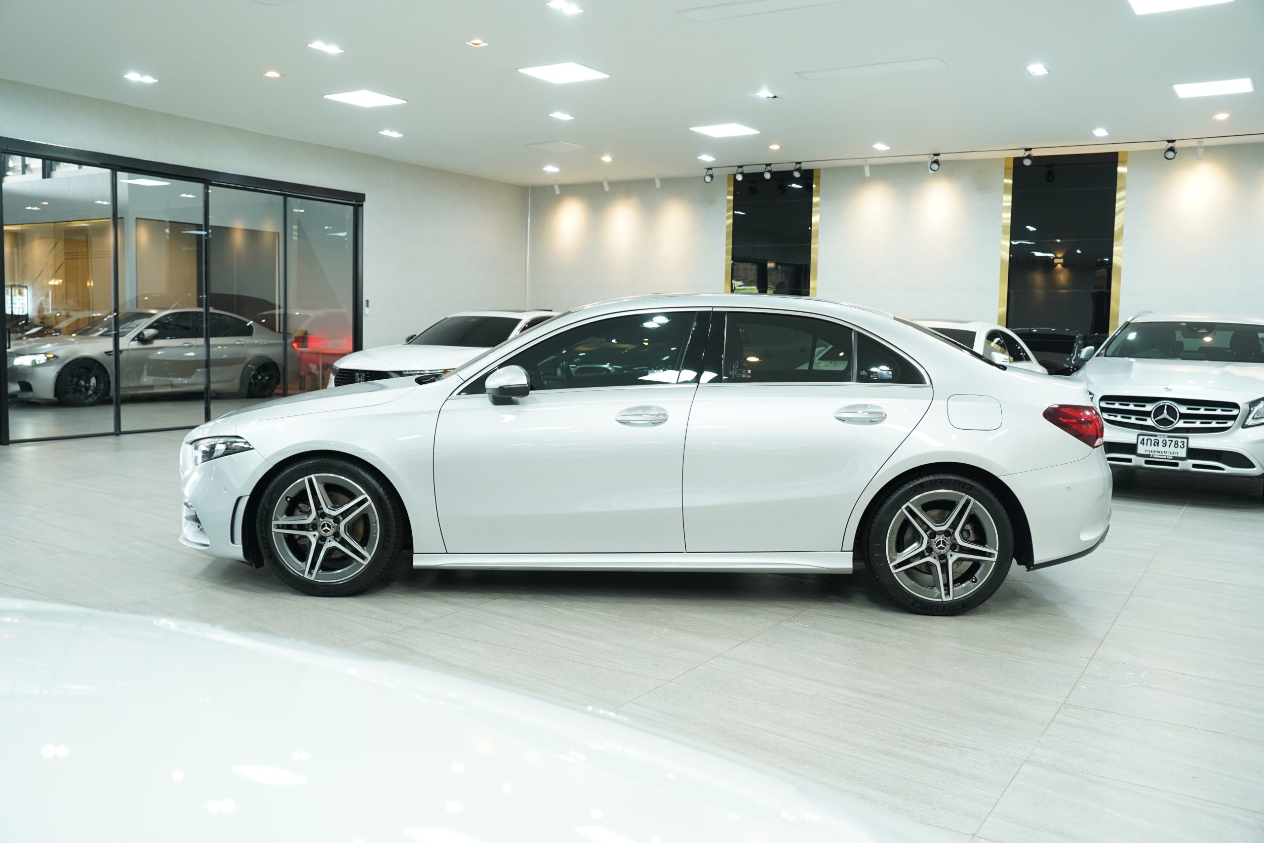 2023 Mercedes-Benz A200 AMG Dynamic - Image 5