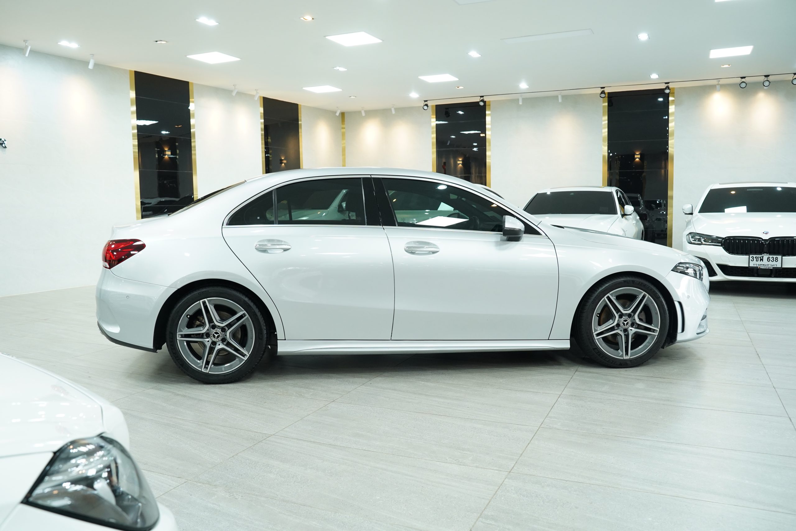 2023 Mercedes-Benz A200 AMG Dynamic - Image 9