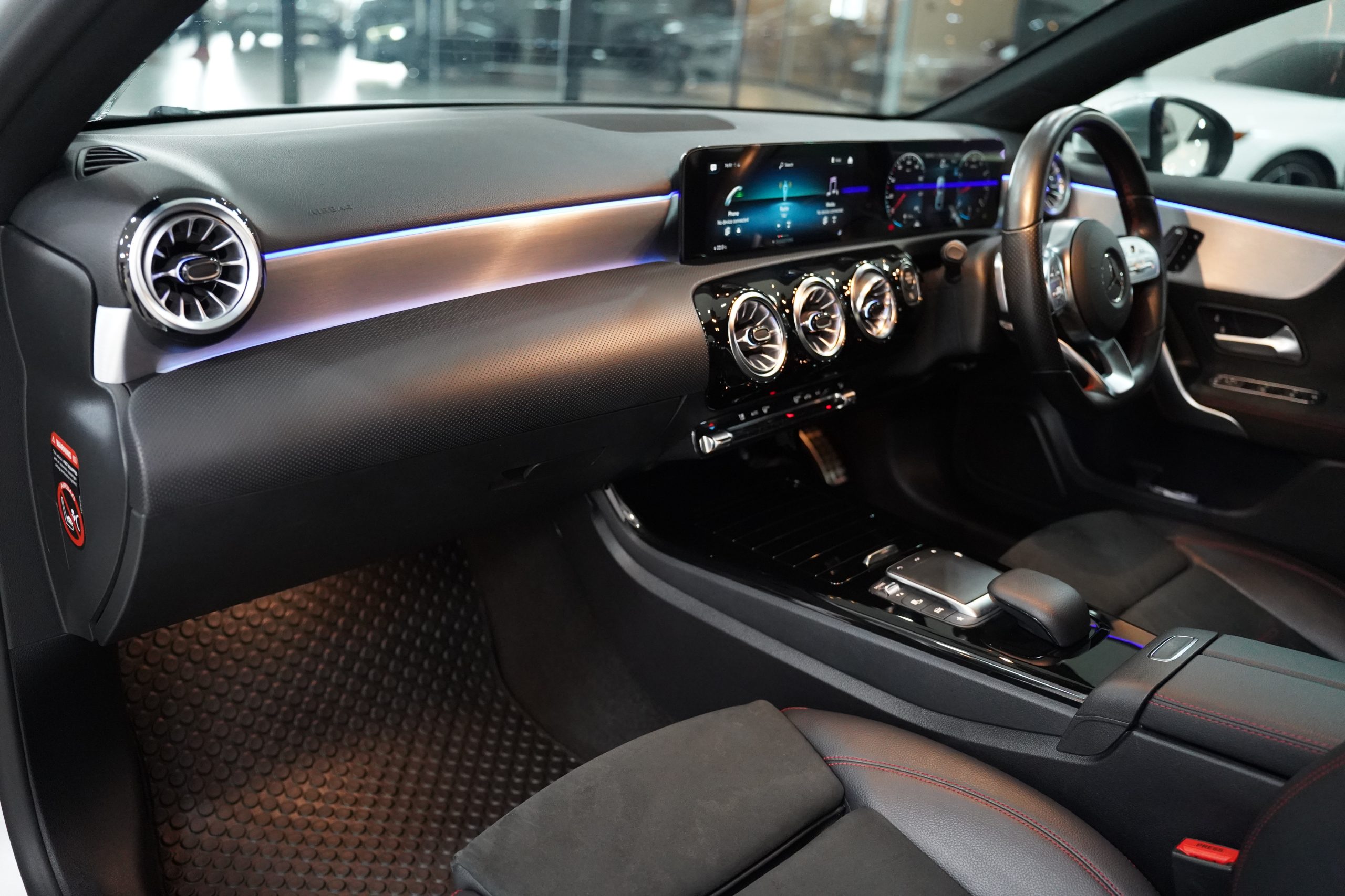 2023 Mercedes-Benz A200 AMG Dynamic - Image 16