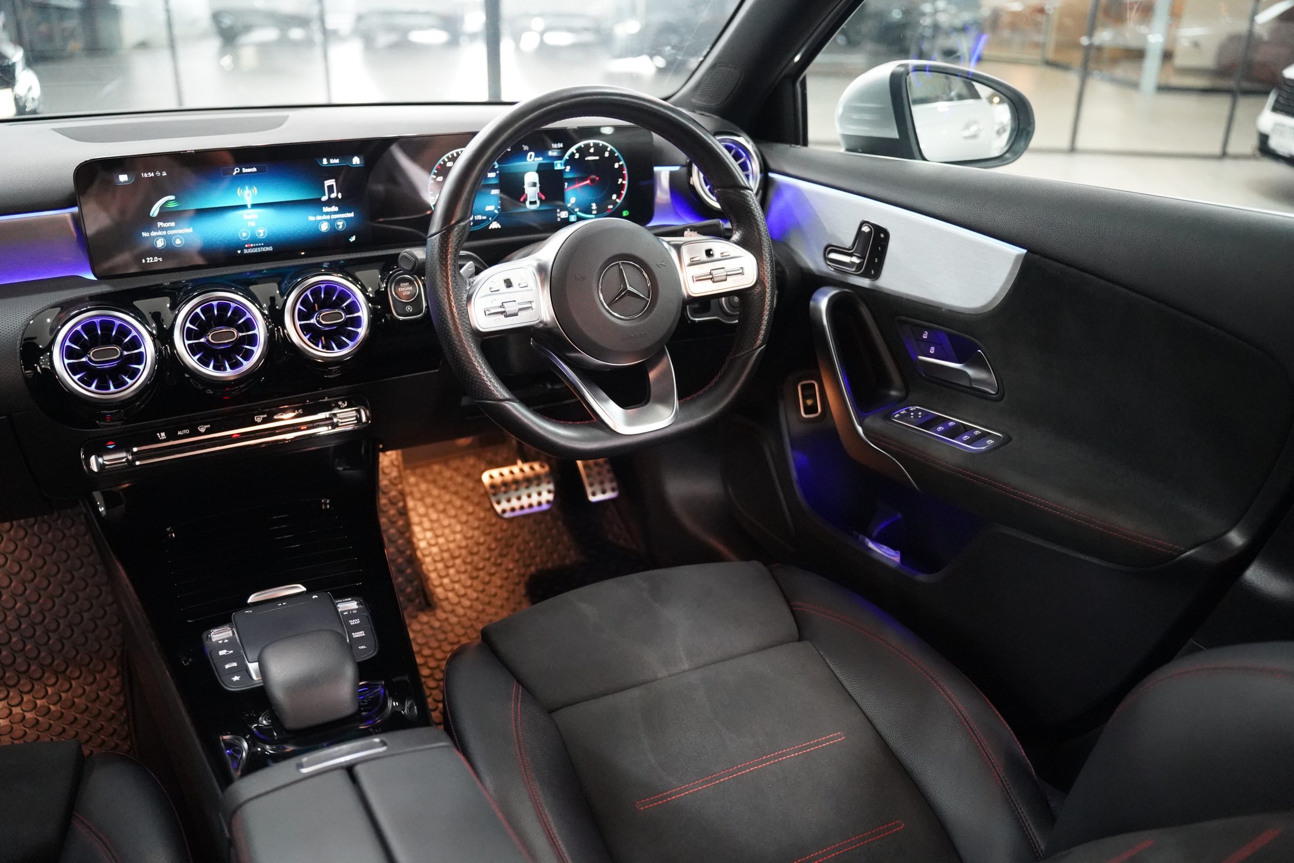 2023 Mercedes-Benz A200 AMG Dynamic - Image 23
