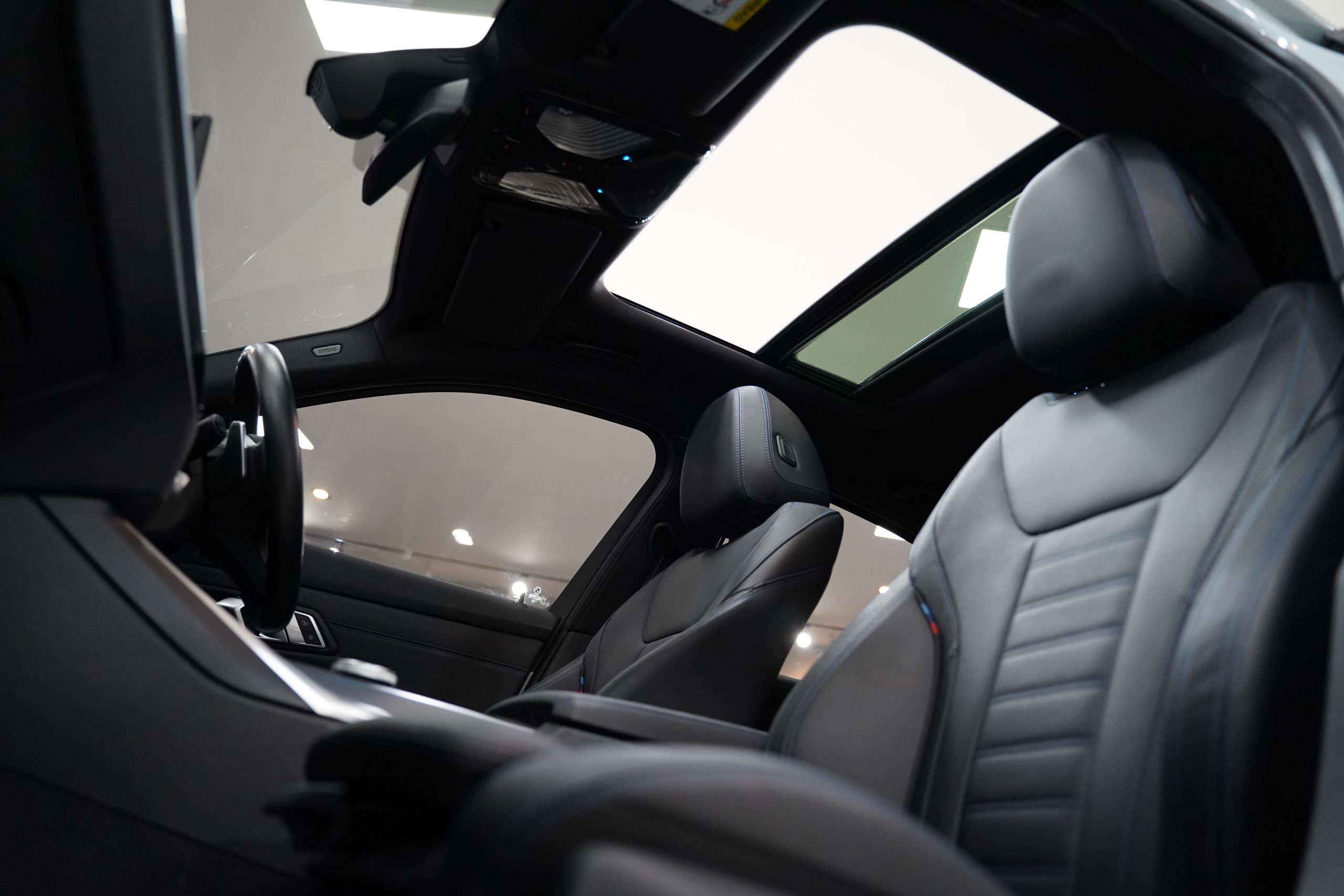 2024 BMW 330e M Sport (G20 LCI) - Image 14