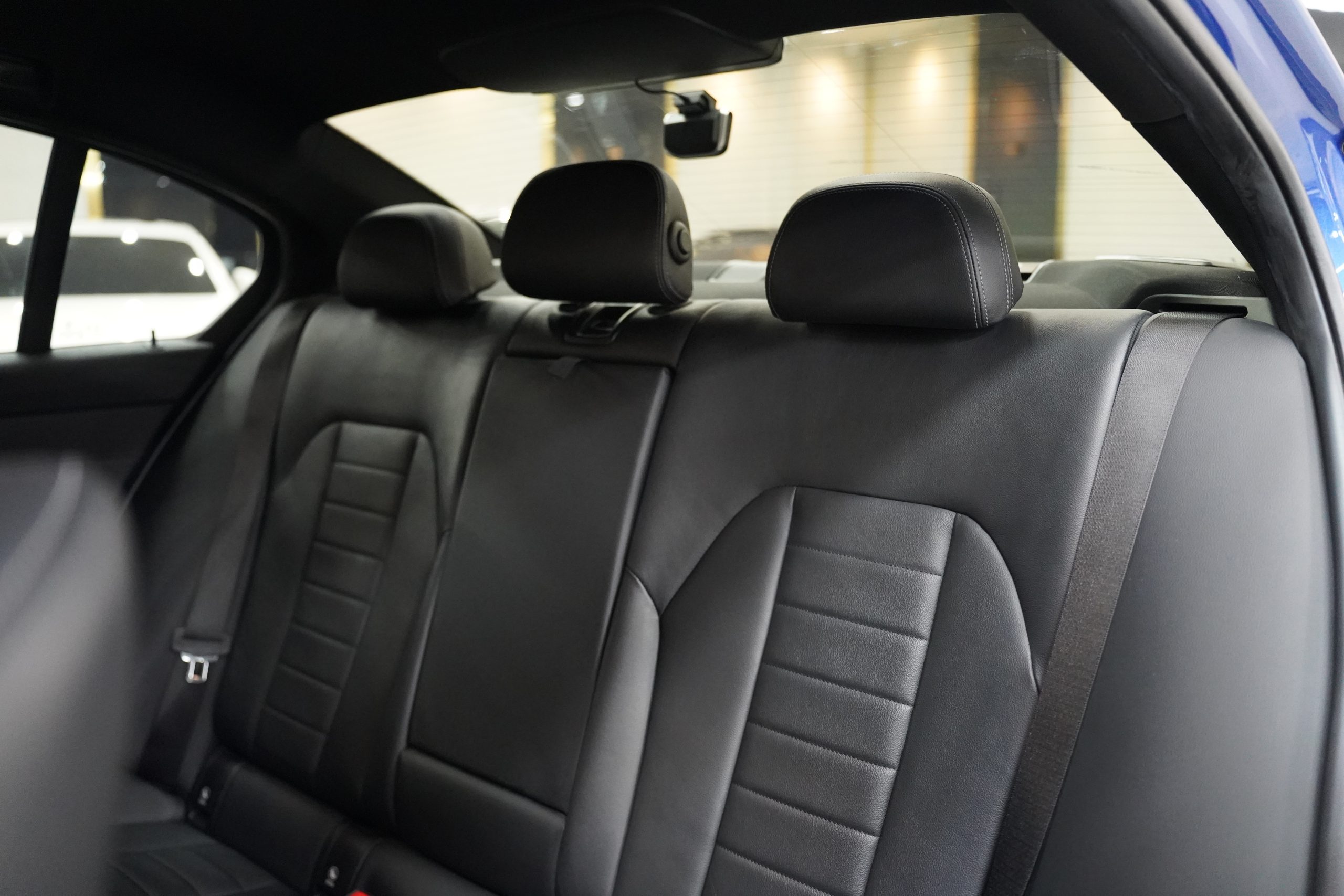 2022 BMW 330e M Sport - Image 13
