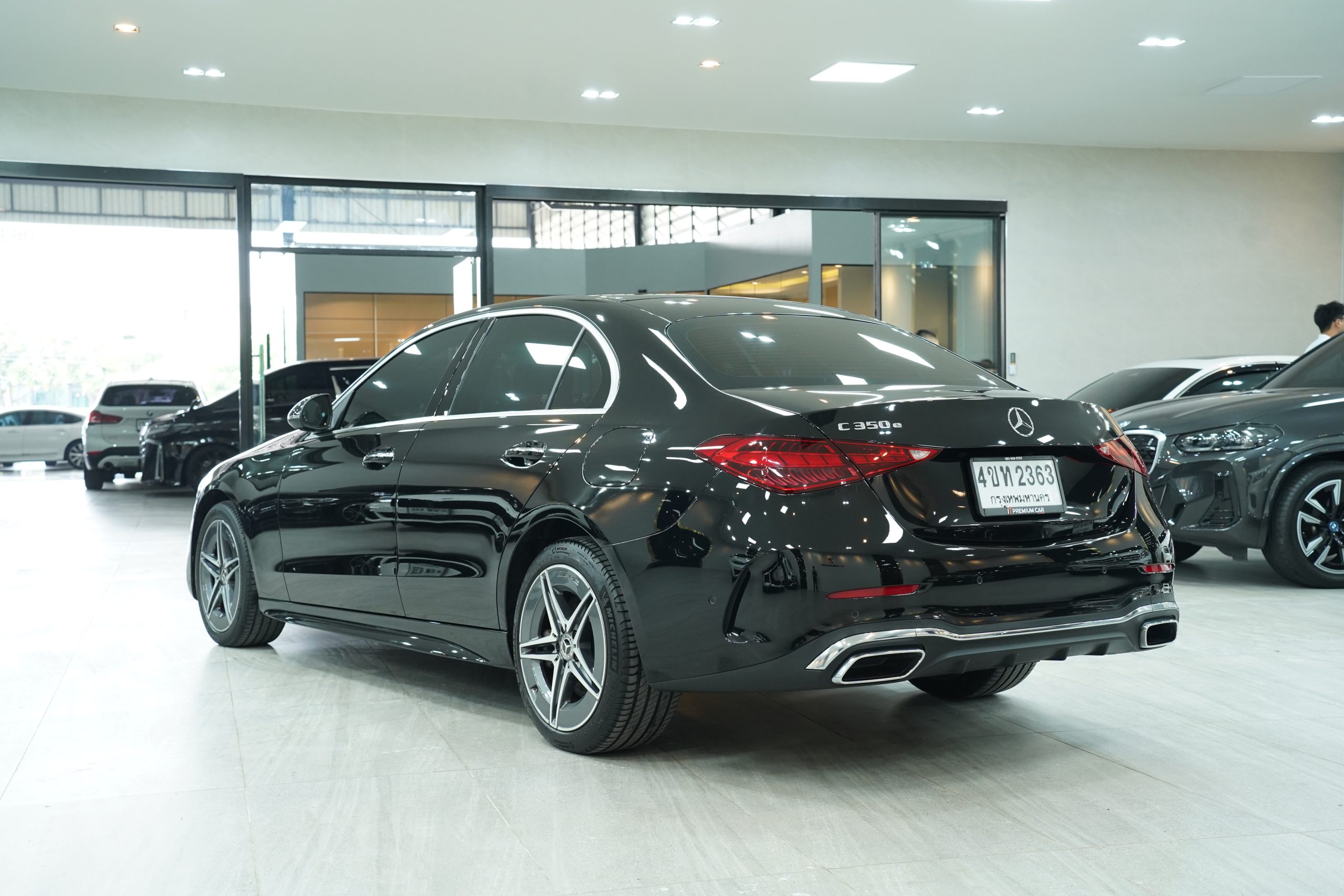 2023 Mercedes-Benz C350e AMG Dynamic (W206) - Image 8