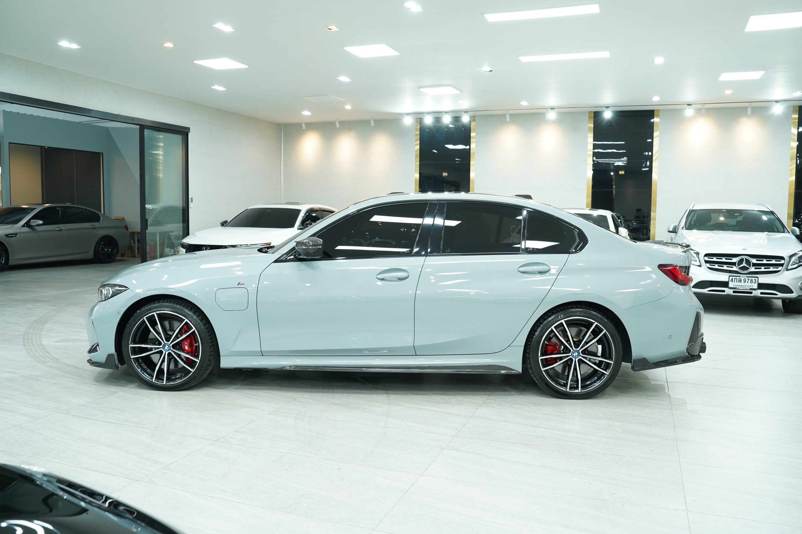 2024 BMW 330e M Sport (G20 LCI) - Image 6