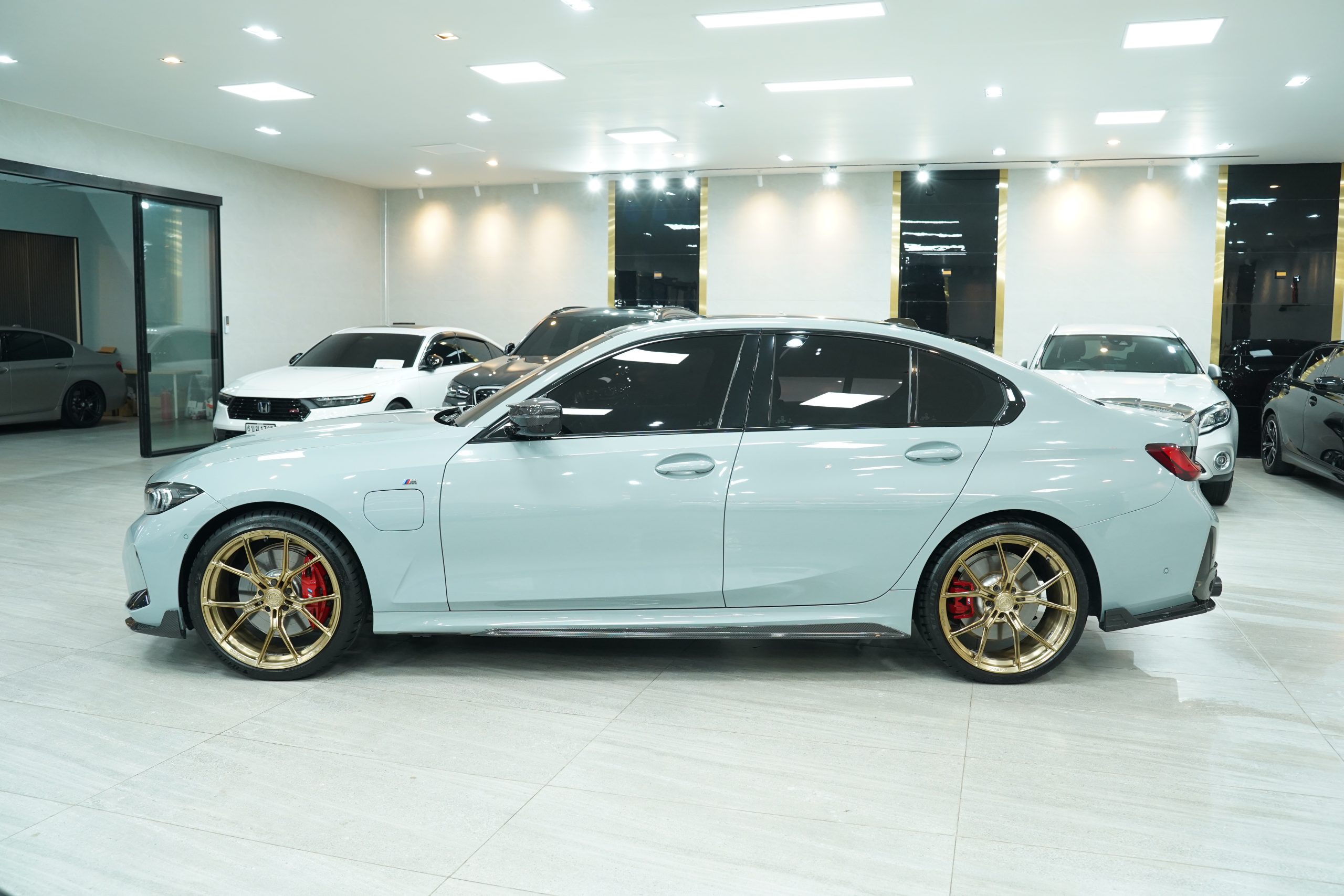 2024 BMW 330e M Sport (G20 LCI) - Image 5