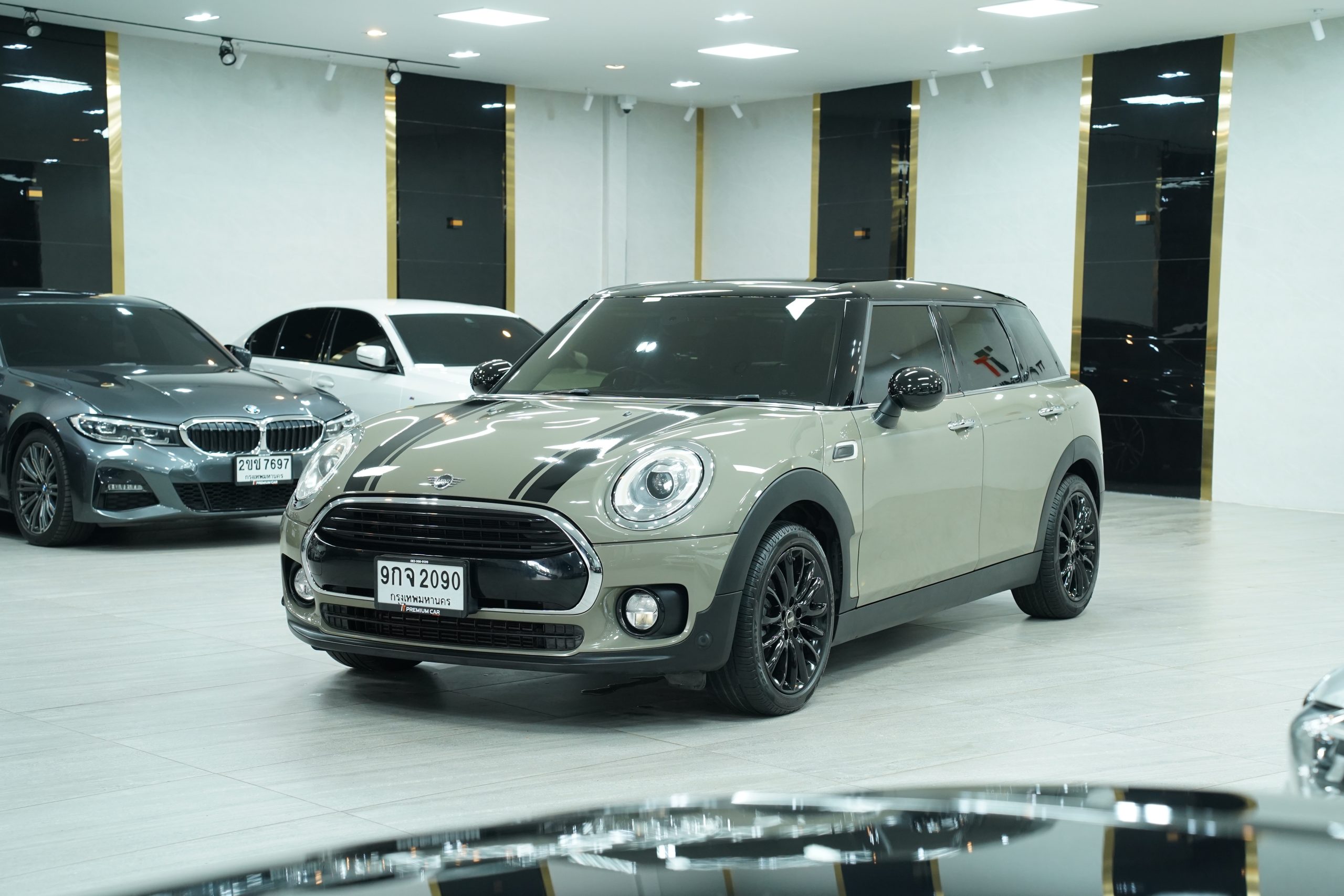 2019 MINI Cooper Clubman - Image 4