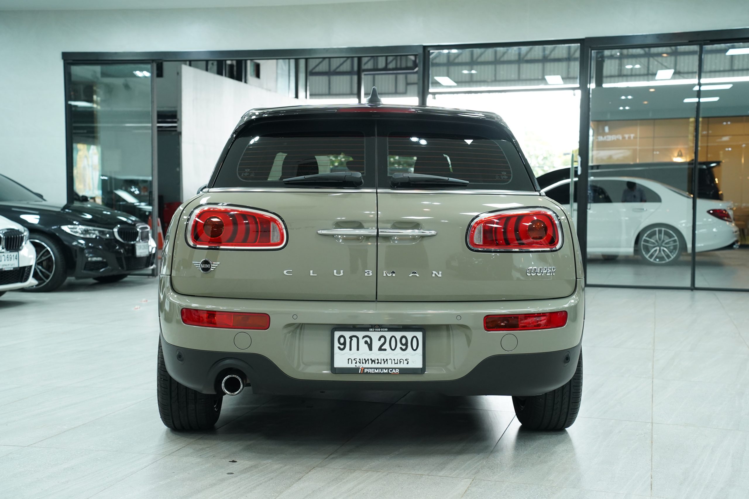 2019 MINI Cooper Clubman - Image 7