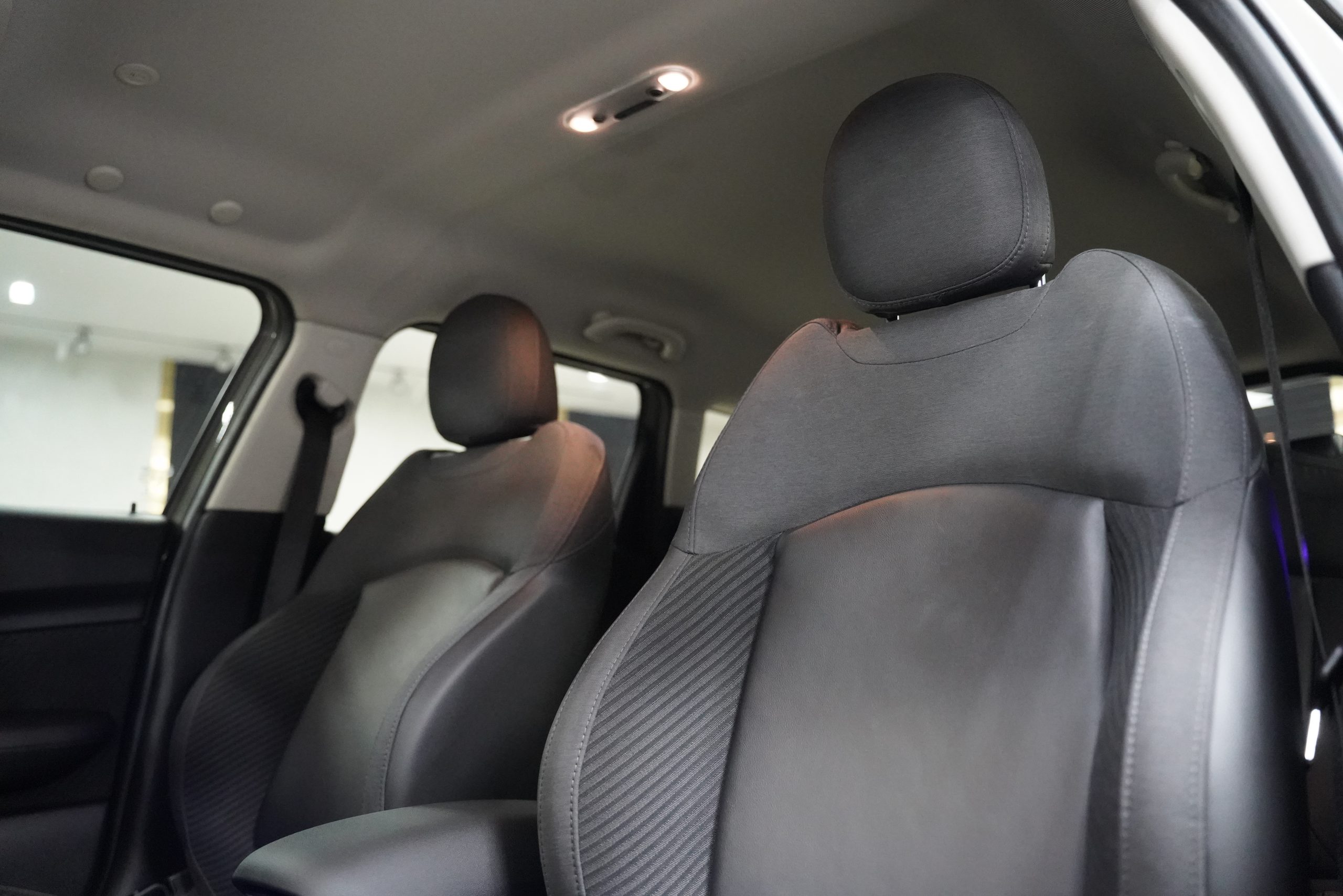 2019 MINI Cooper Clubman - Image 15