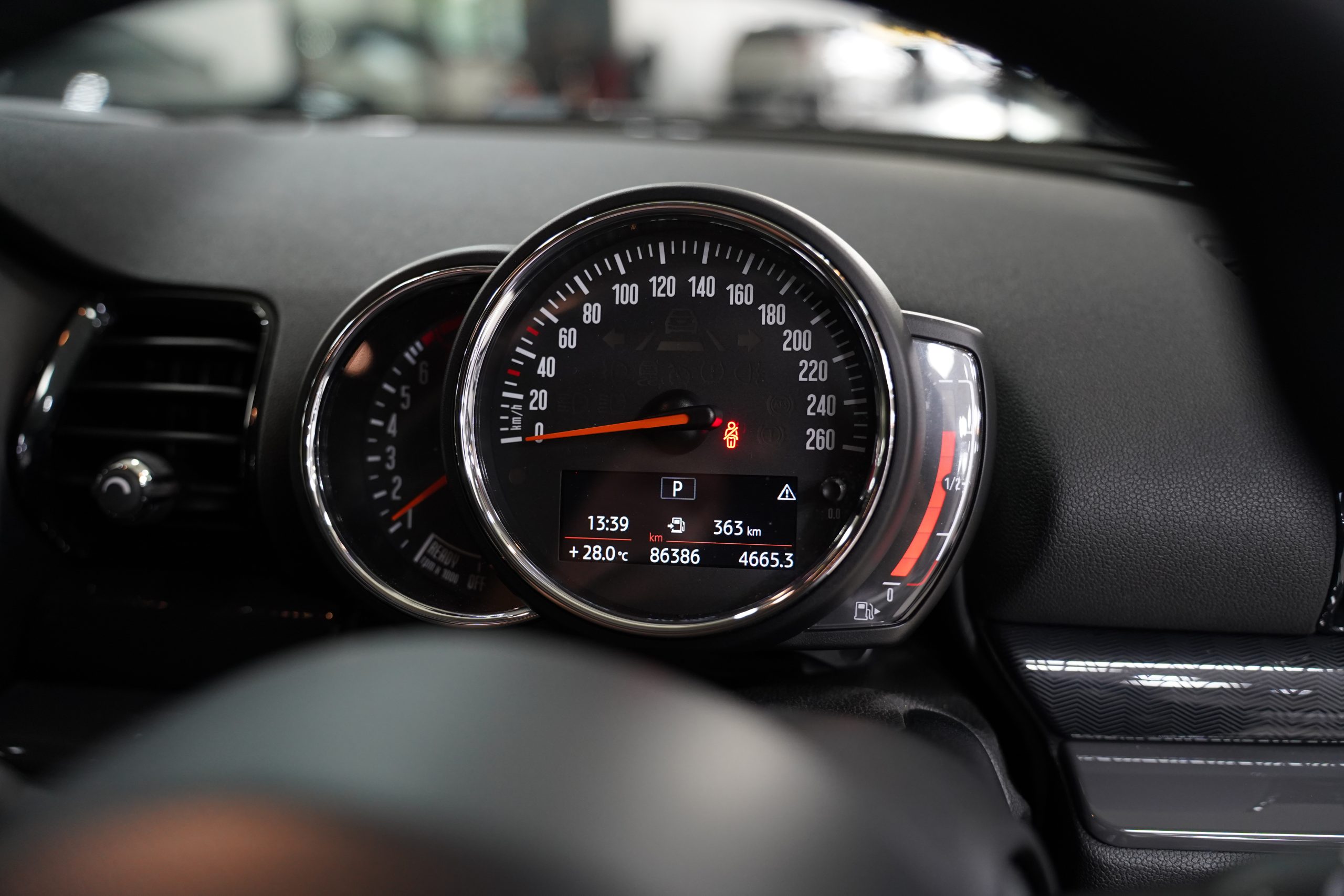 2019 MINI Cooper Clubman - Image 18