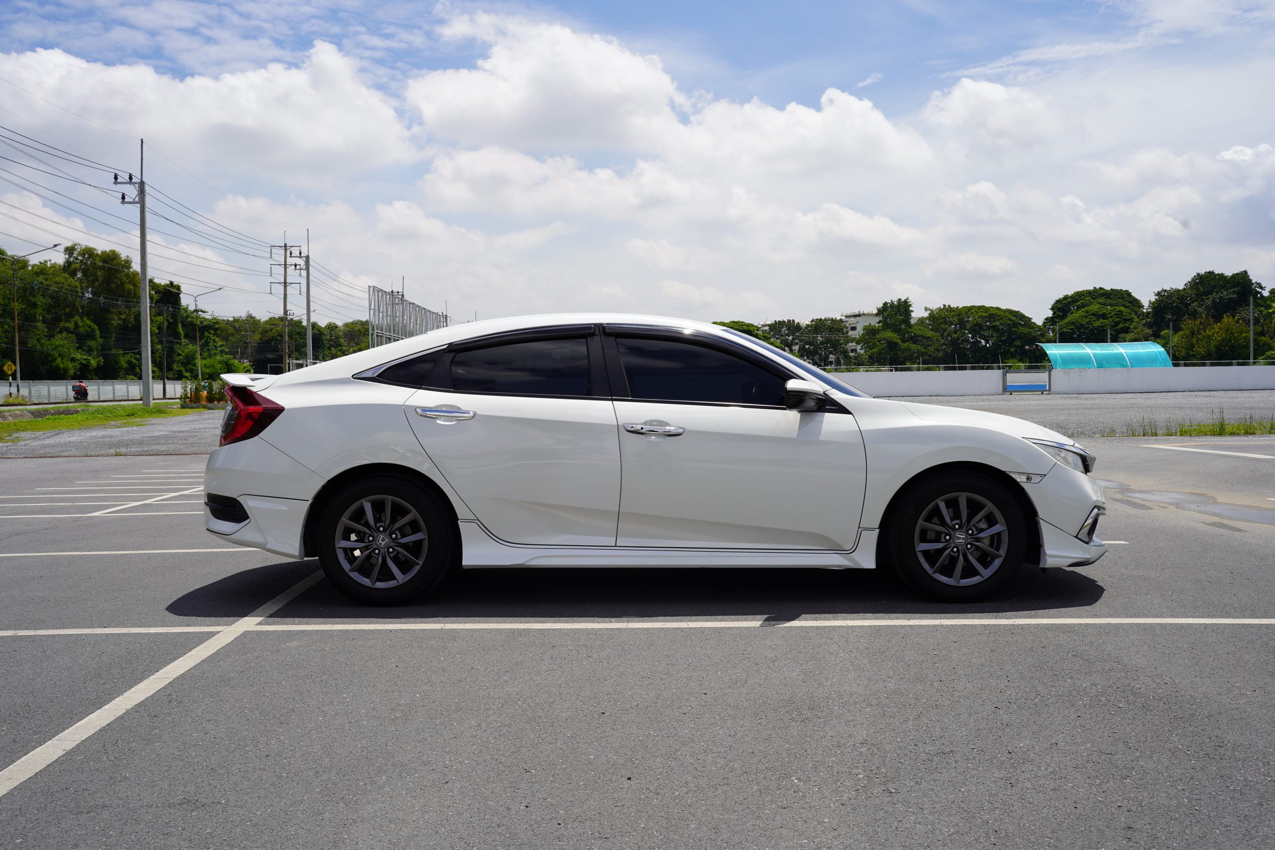 2019 Honda Civic FC 1.8 EL - Image 9