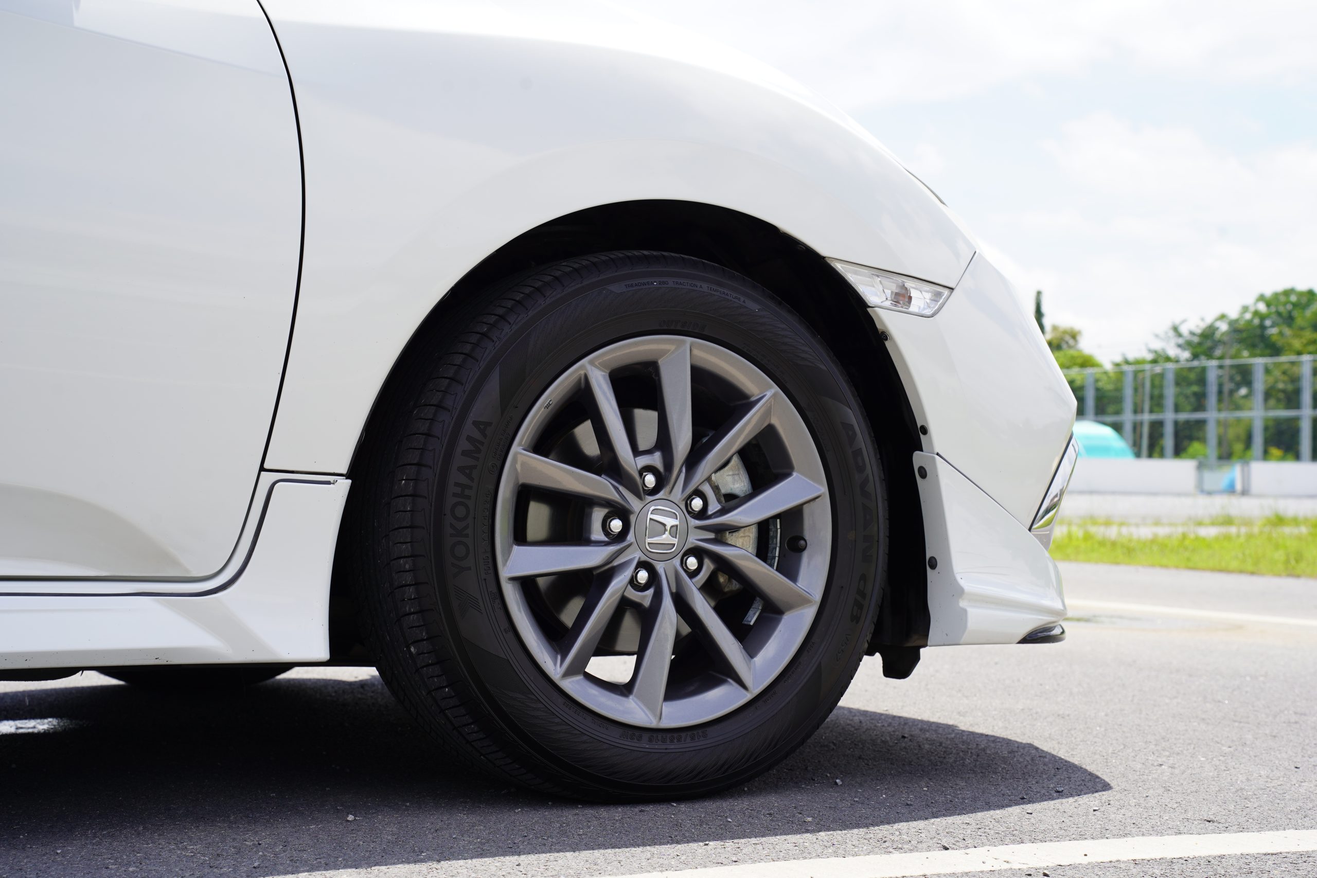 2019 Honda Civic FC 1.8 EL - Image 10