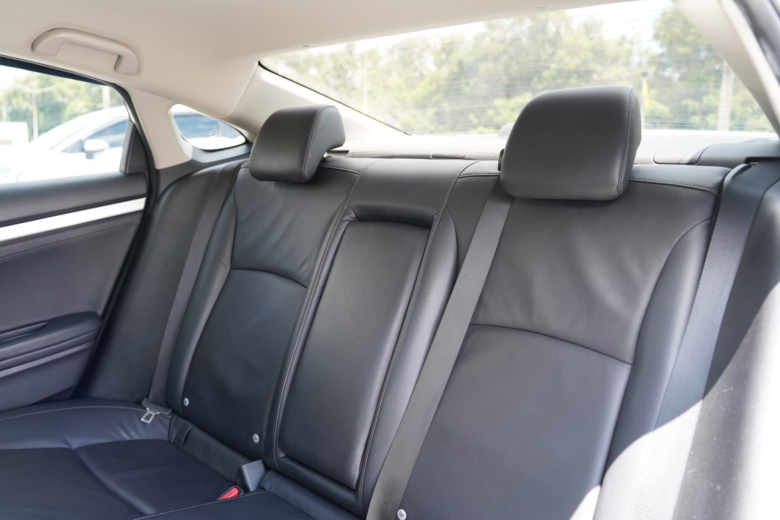 2019 Honda Civic FC 1.8 EL - Image 13