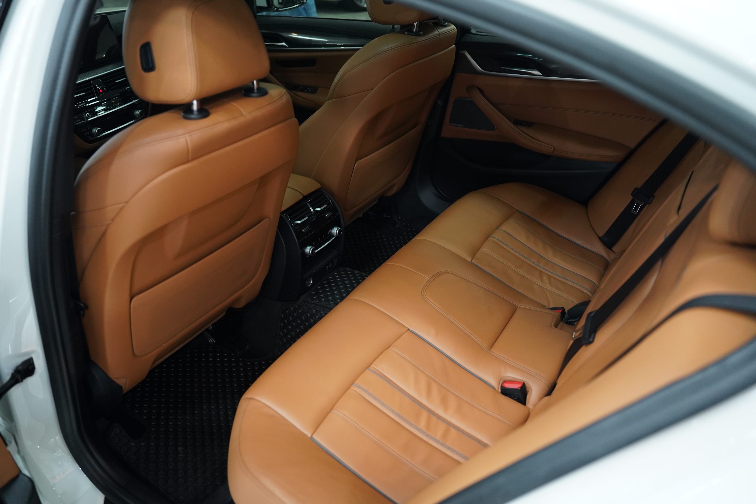 2023 BMW 530e M Sport LCI G30 - Image 12