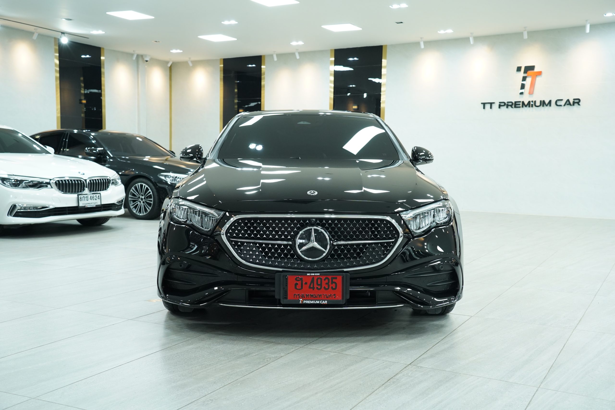 2026 Mercedes-Benz E220 d AMG Line - Image 3
