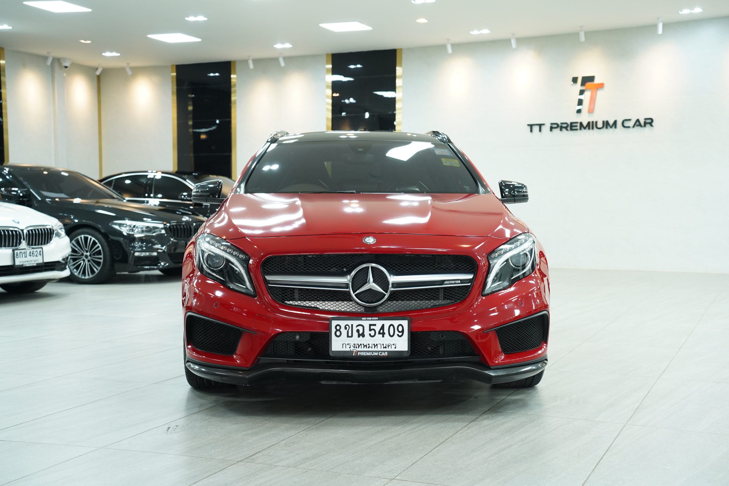 2017 Mercedes-AMG GLA 45 4MATIC - Image 3