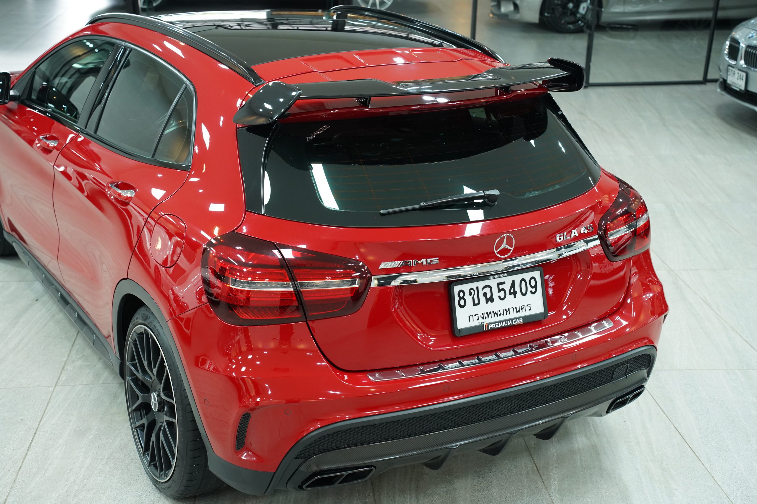 2017 Mercedes-AMG GLA 45 4MATIC - Image 7
