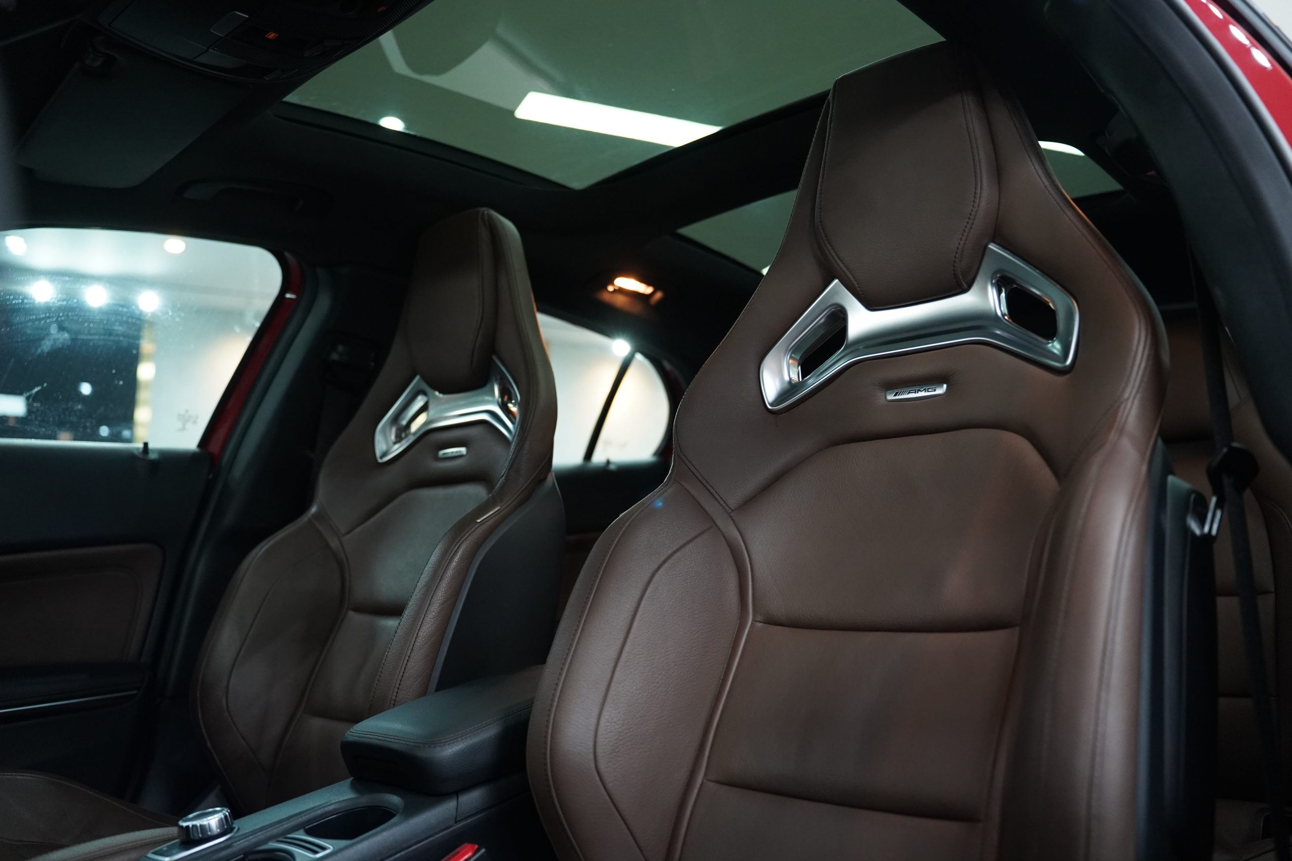 2017 Mercedes-AMG GLA 45 4MATIC - Image 17