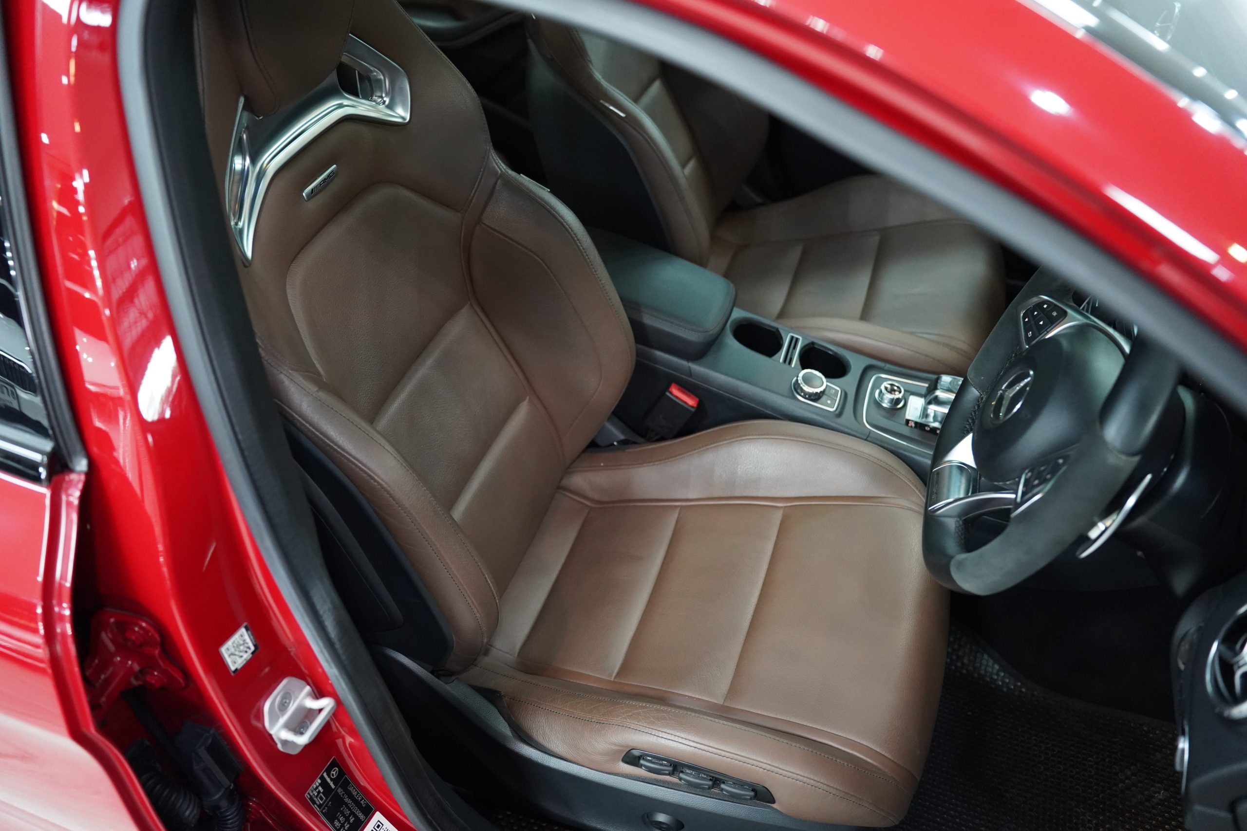 2017 Mercedes-AMG GLA 45 4MATIC - Image 21