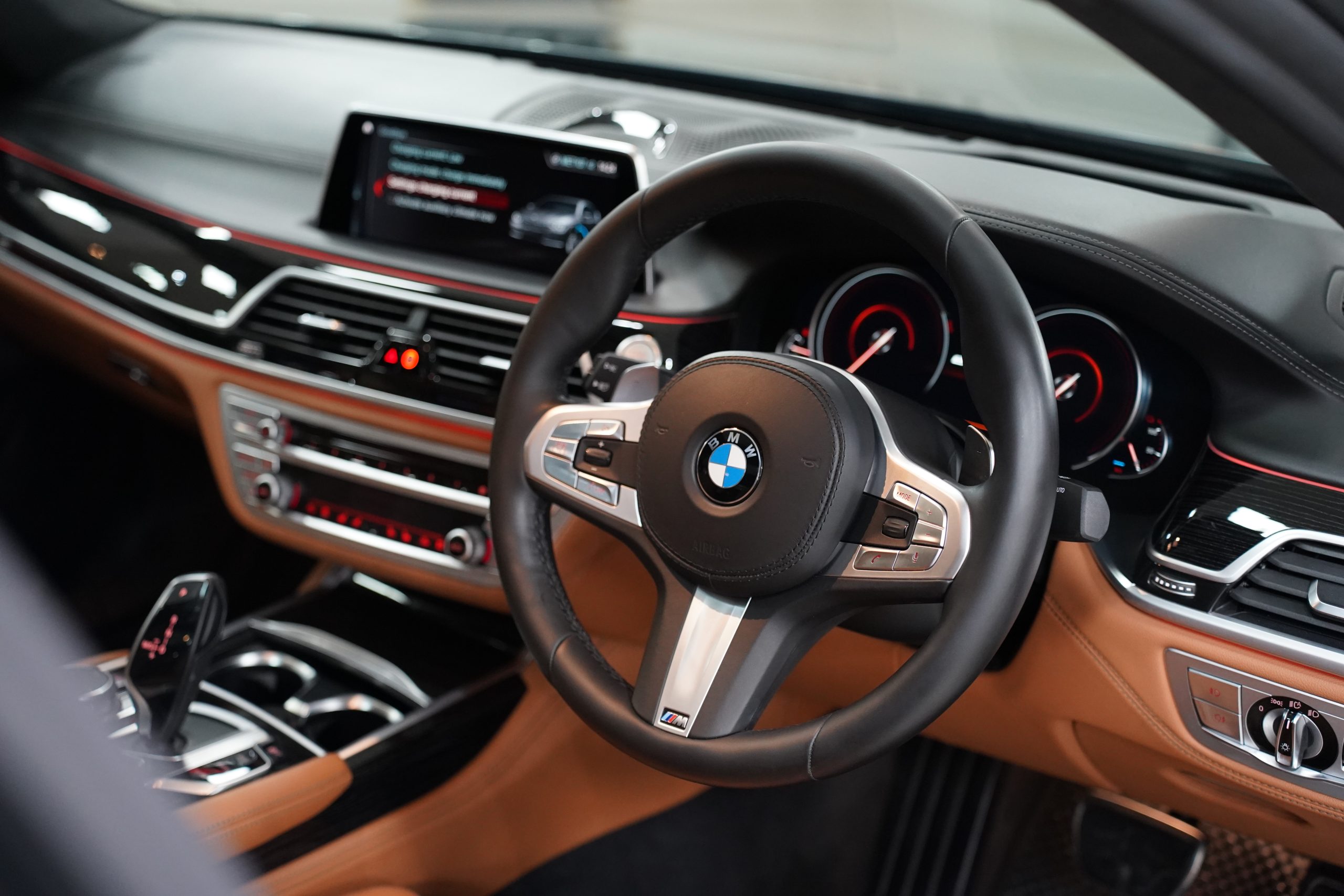 2019 BMW 740Le xDrive M Sport - Image 21