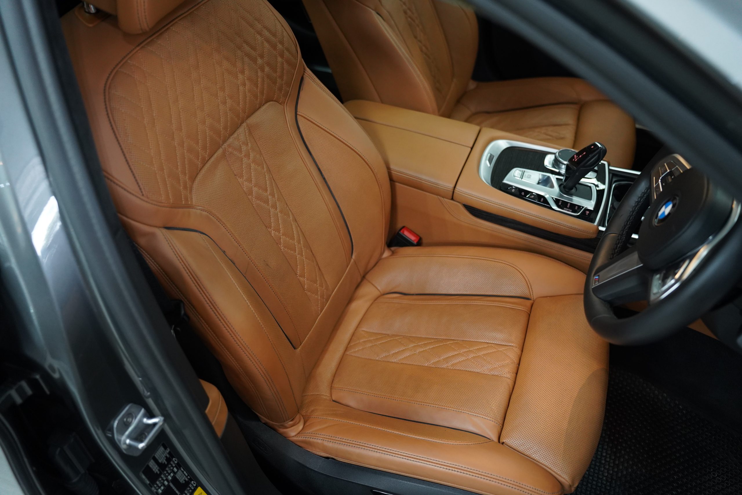 2019 BMW 740Le xDrive M Sport - Image 22