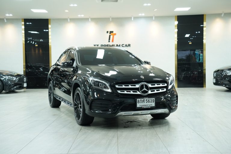 2019 Mercedes-Benz GLA250 AMG 2019 W156