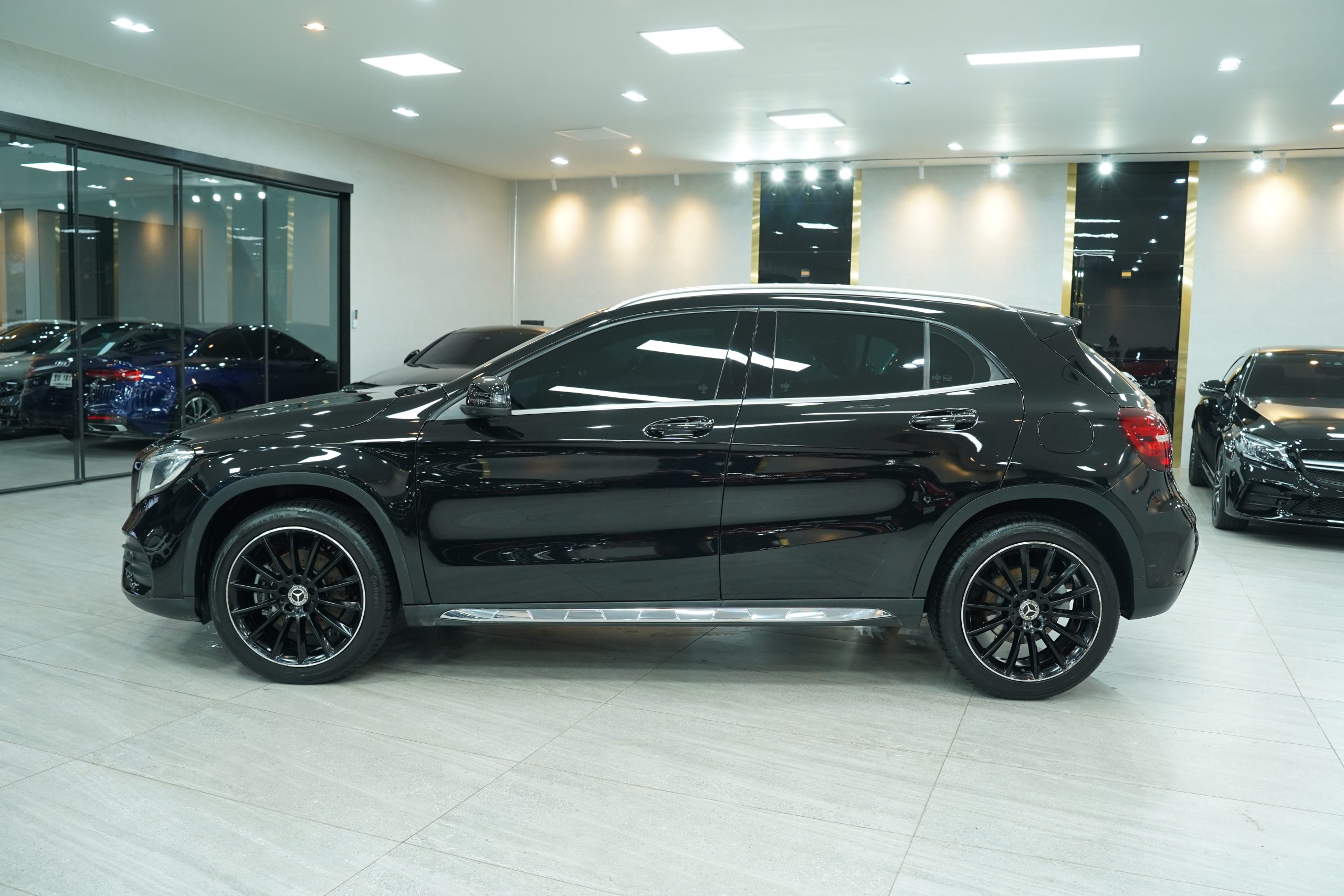 2019 Mercedes-Benz GLA250 AMG 2019 W156 - Image 6