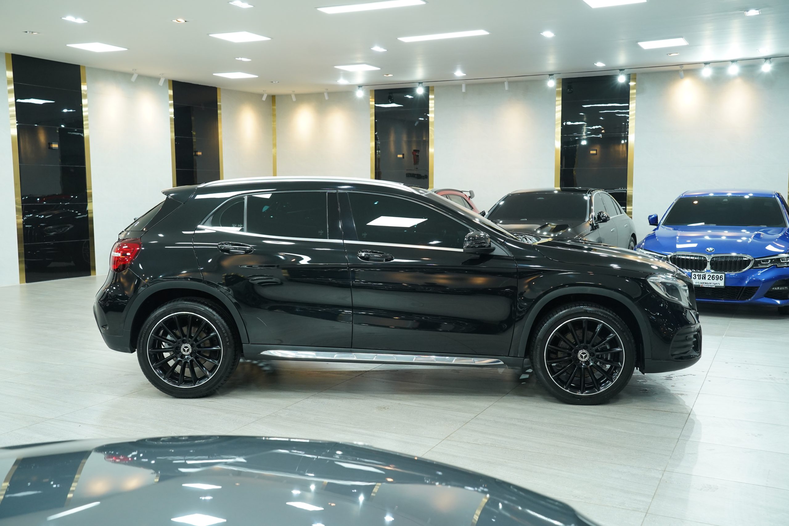 2019 Mercedes-Benz GLA250 AMG 2019 W156 - Image 9