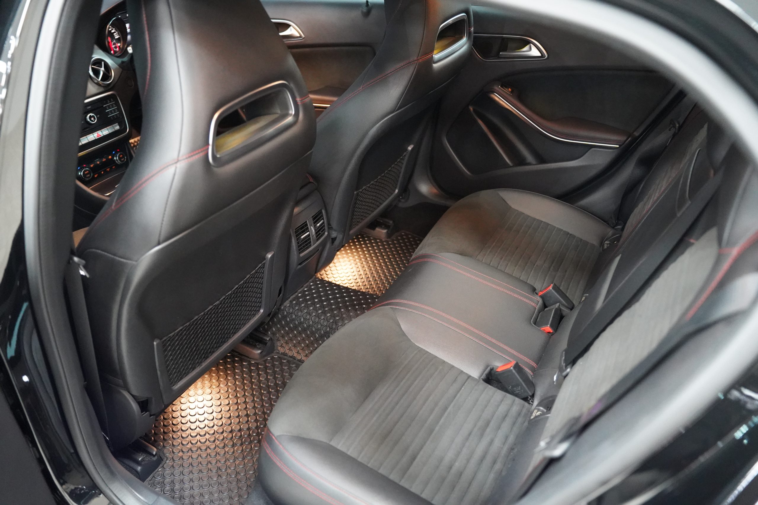2019 Mercedes-Benz GLA250 AMG 2019 W156 - Image 12