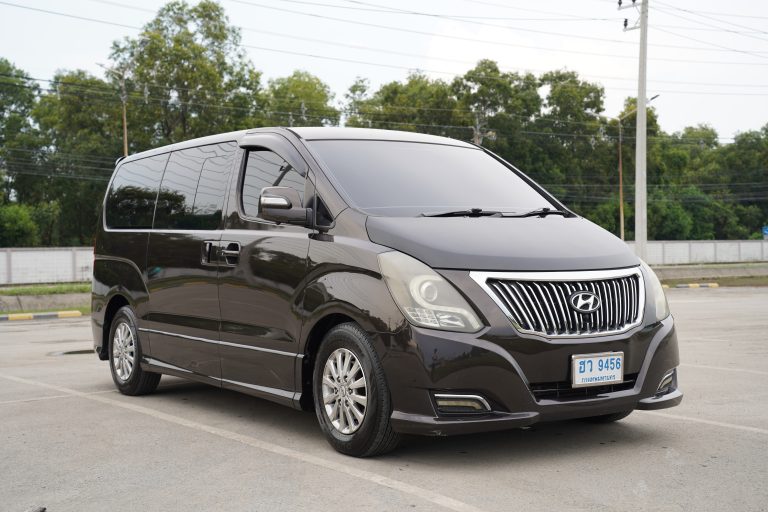 2016 Hyundai H-1 Elite