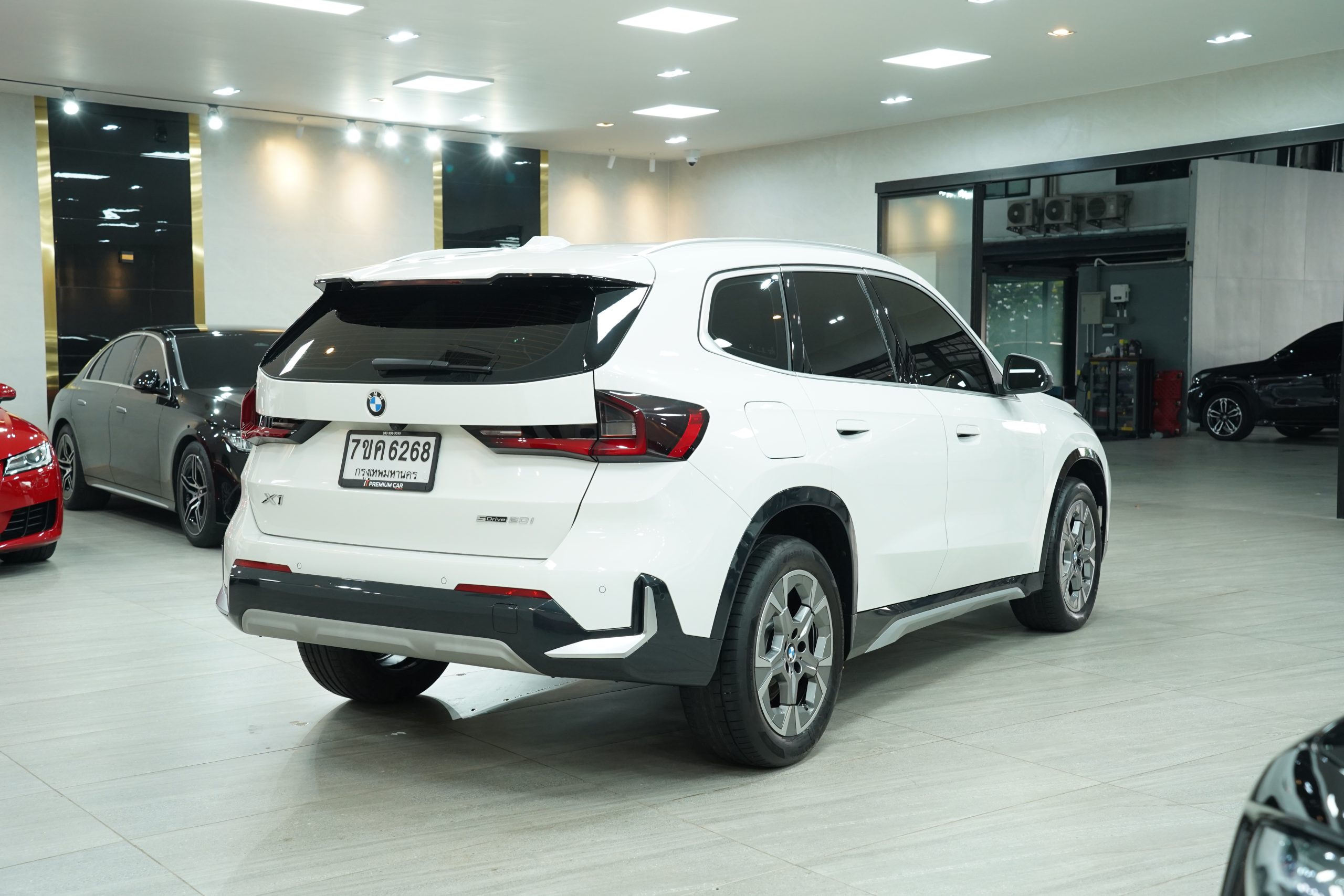 2025 BMW X1 sDrive20i xLine - Image 8
