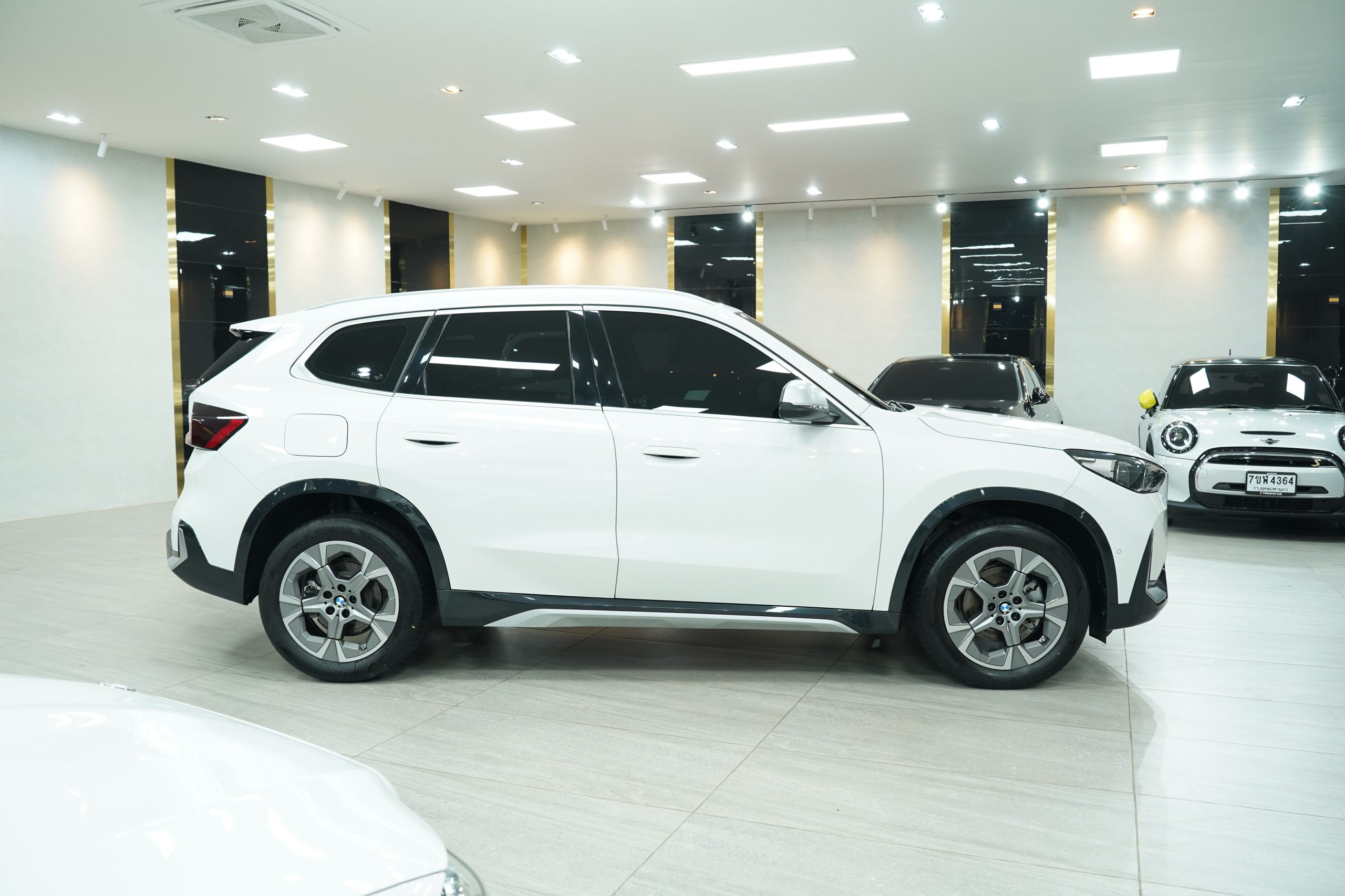 2025 BMW X1 sDrive20i xLine - Image 9