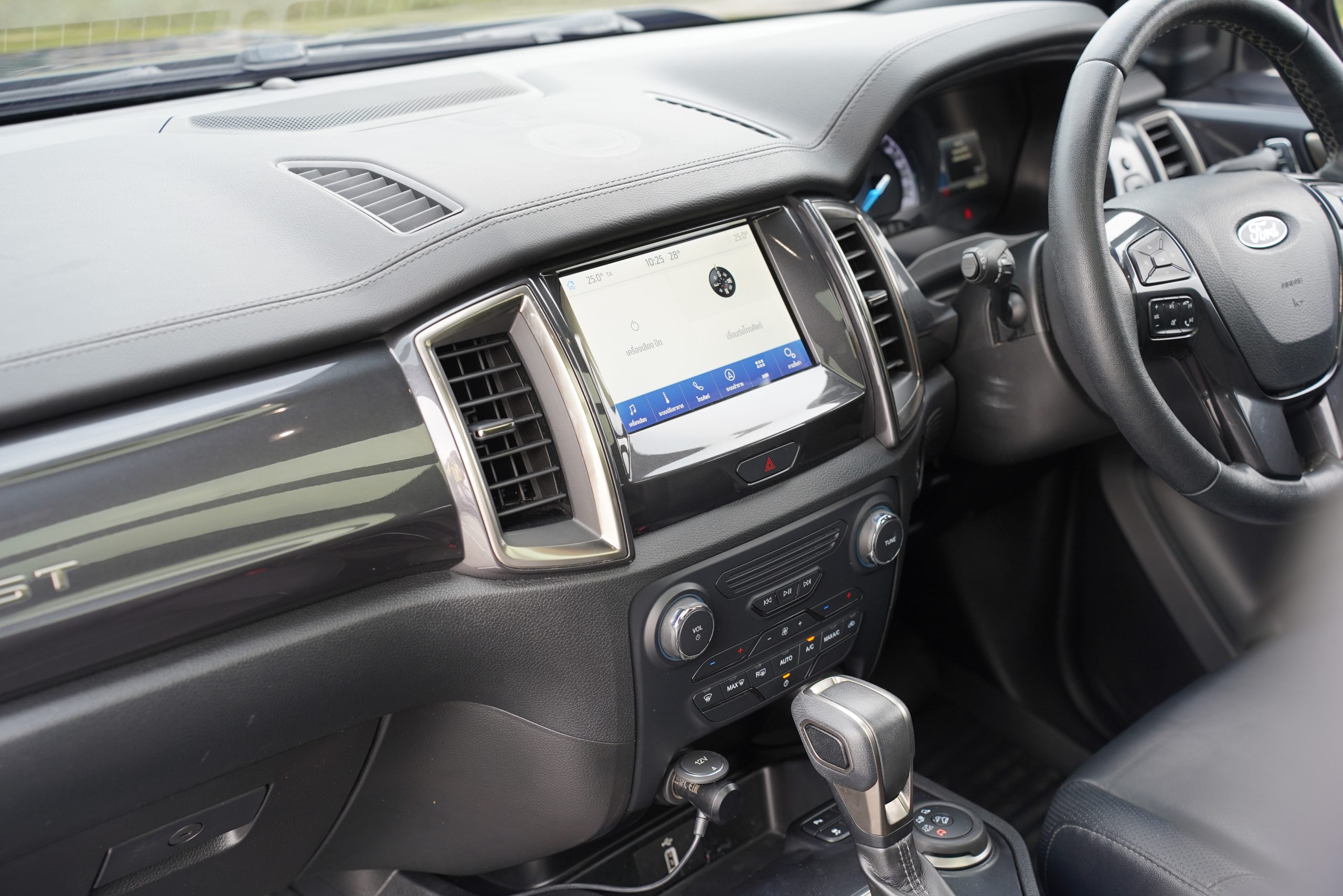2022Ford Everest 2.0 Titanium Plus 4WD - Image 18