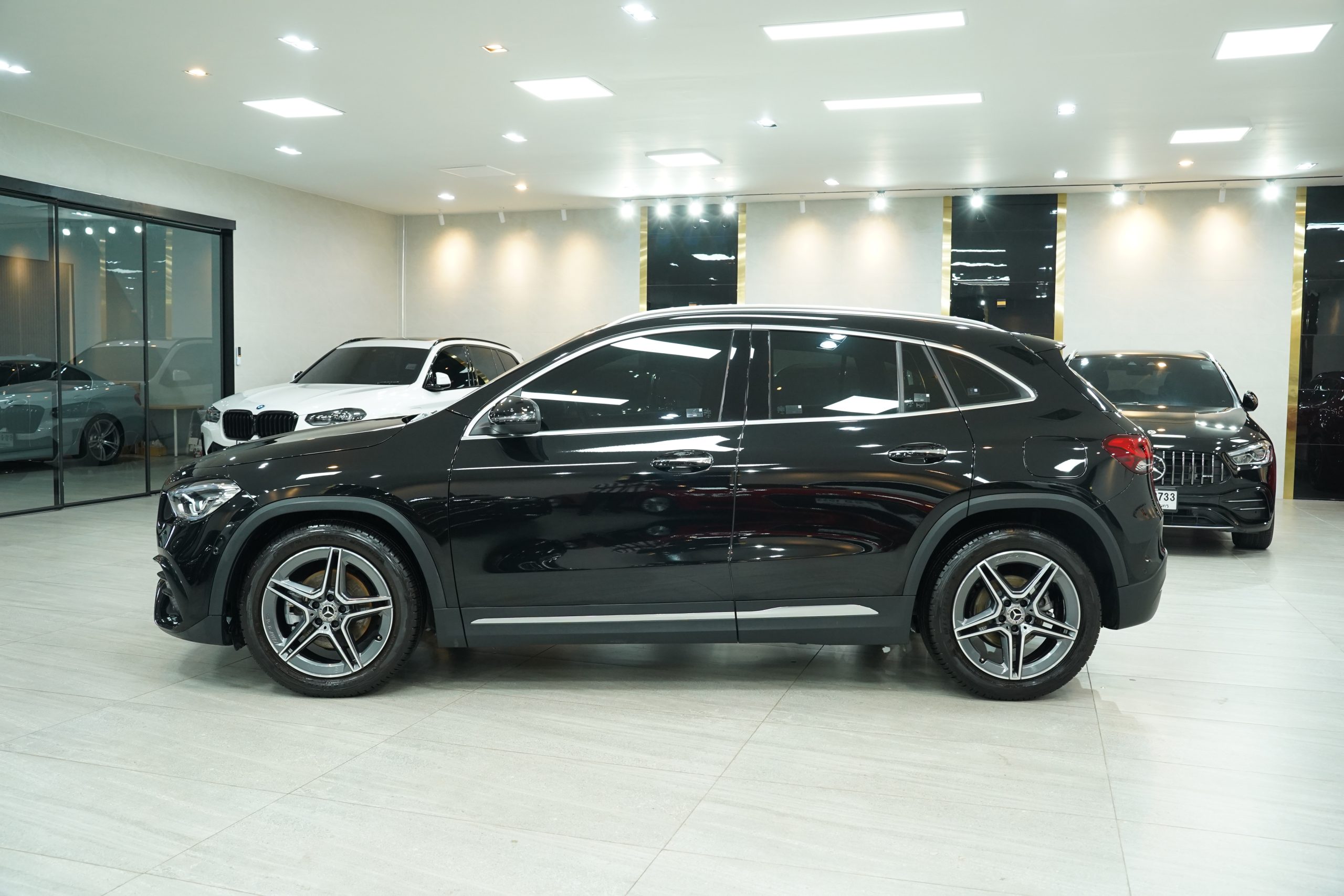 2022 Mercedes-Benz GLA 200 AMG Line (W247) - Image 5