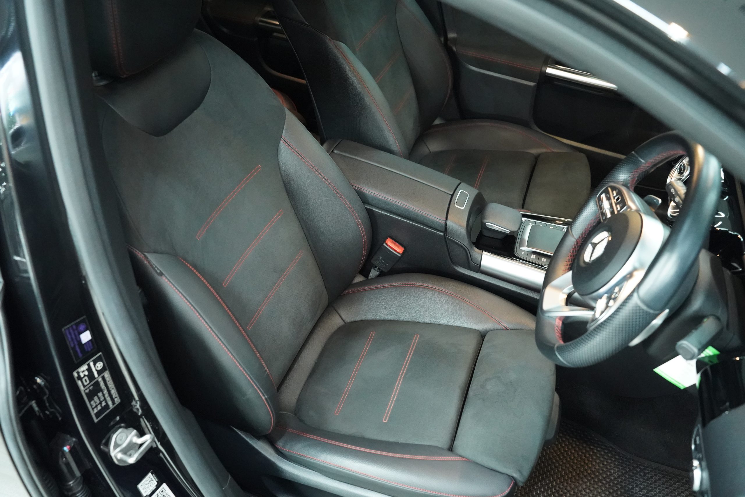 2022 Mercedes-Benz GLA 200 AMG Line (W247) - Image 19