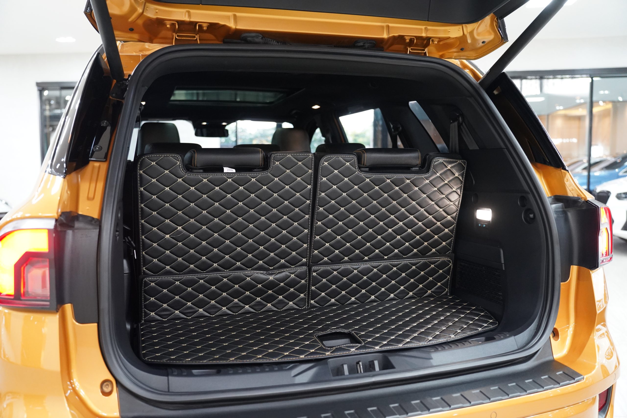 2023 Ford Everest 2.0 Bi-Turbo Wildtrak 4x4 - Image 12