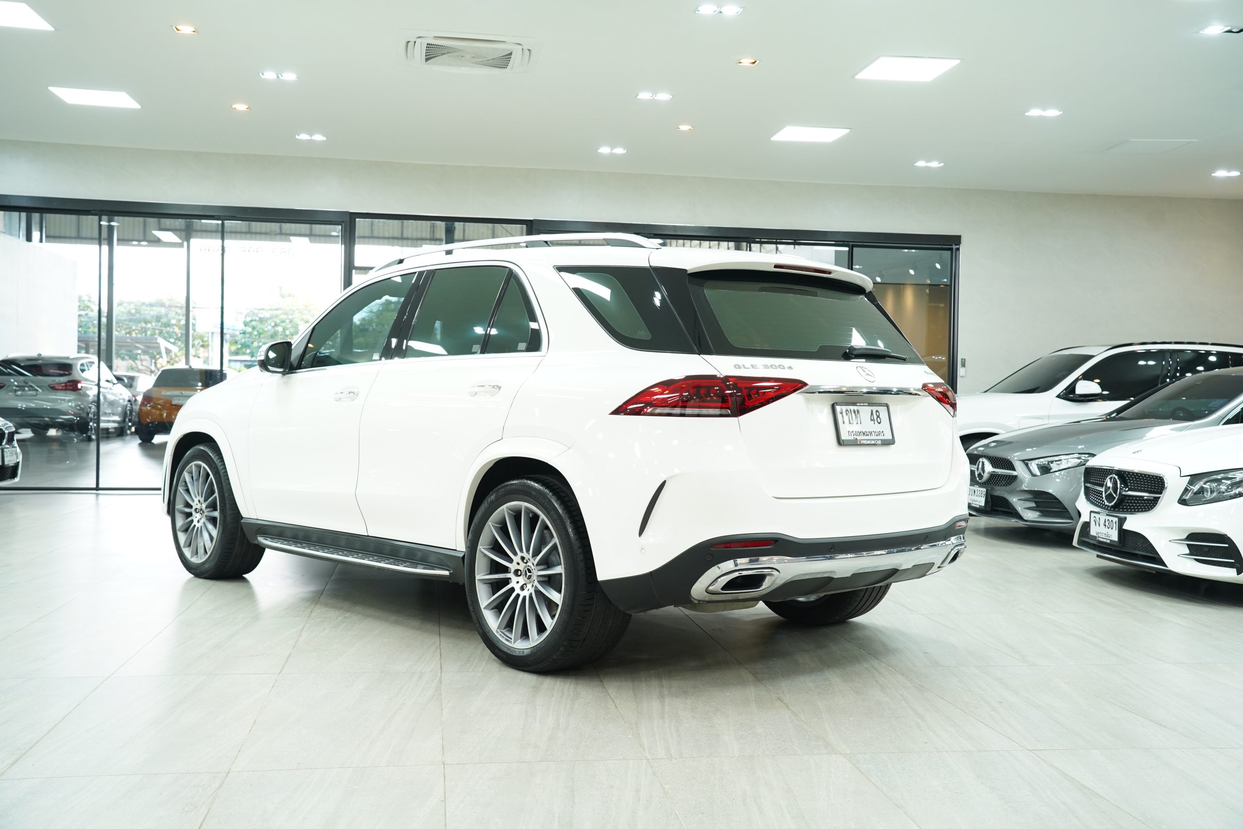 2021 Mercedes-Benz GLE 300 d 4MATIC AMG Dynamic (W167) - Image 5