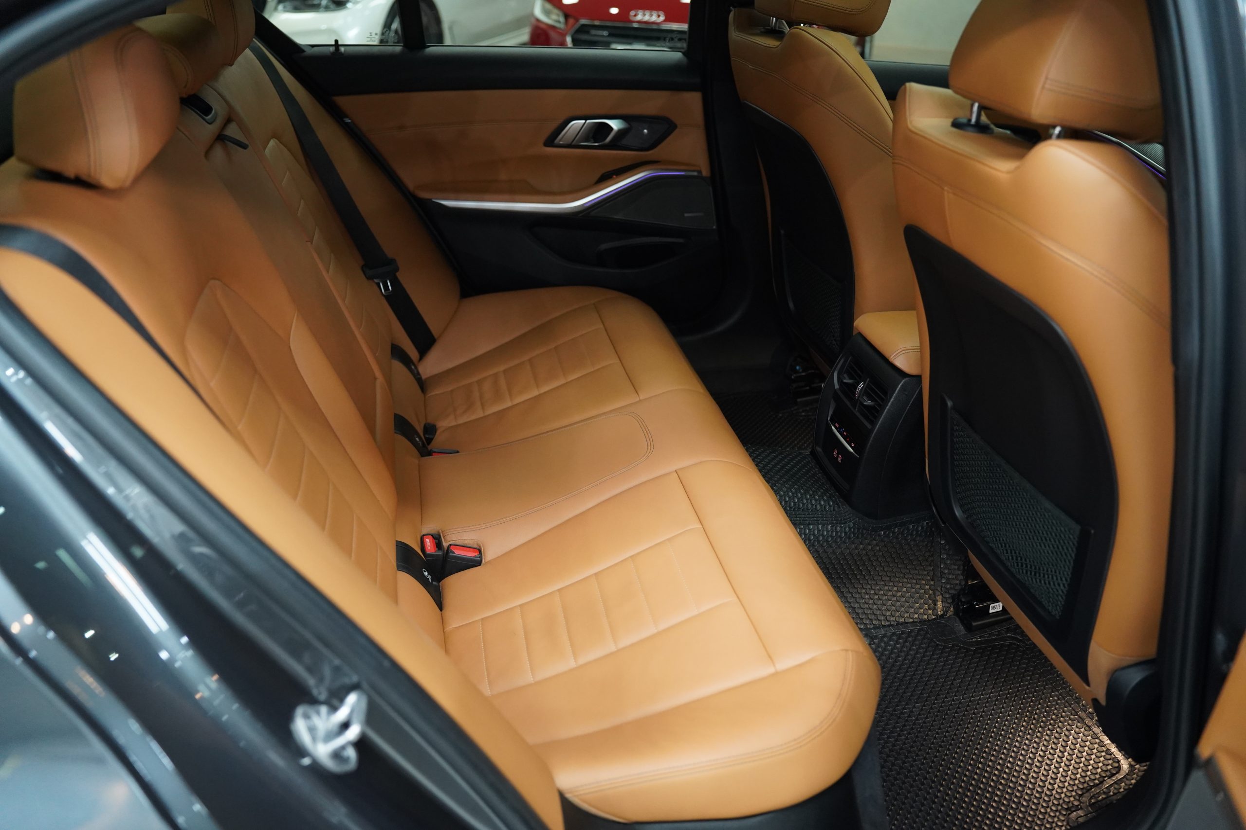2021 BMW 330e M Sport - Image 19