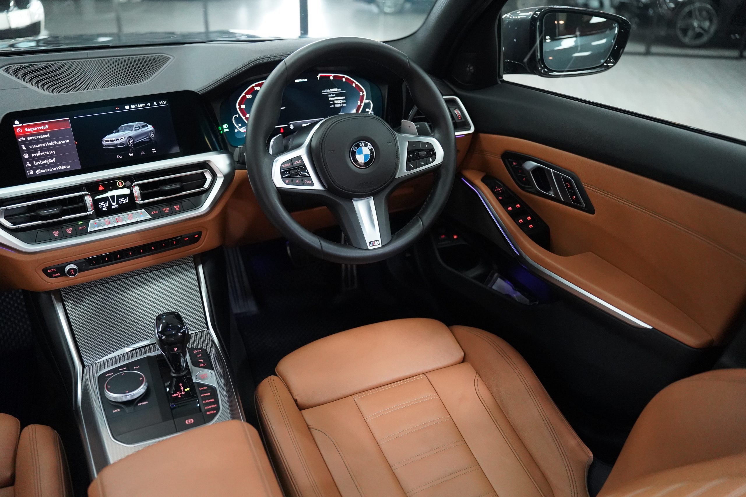 2021 BMW 330e M Sport - Image 22