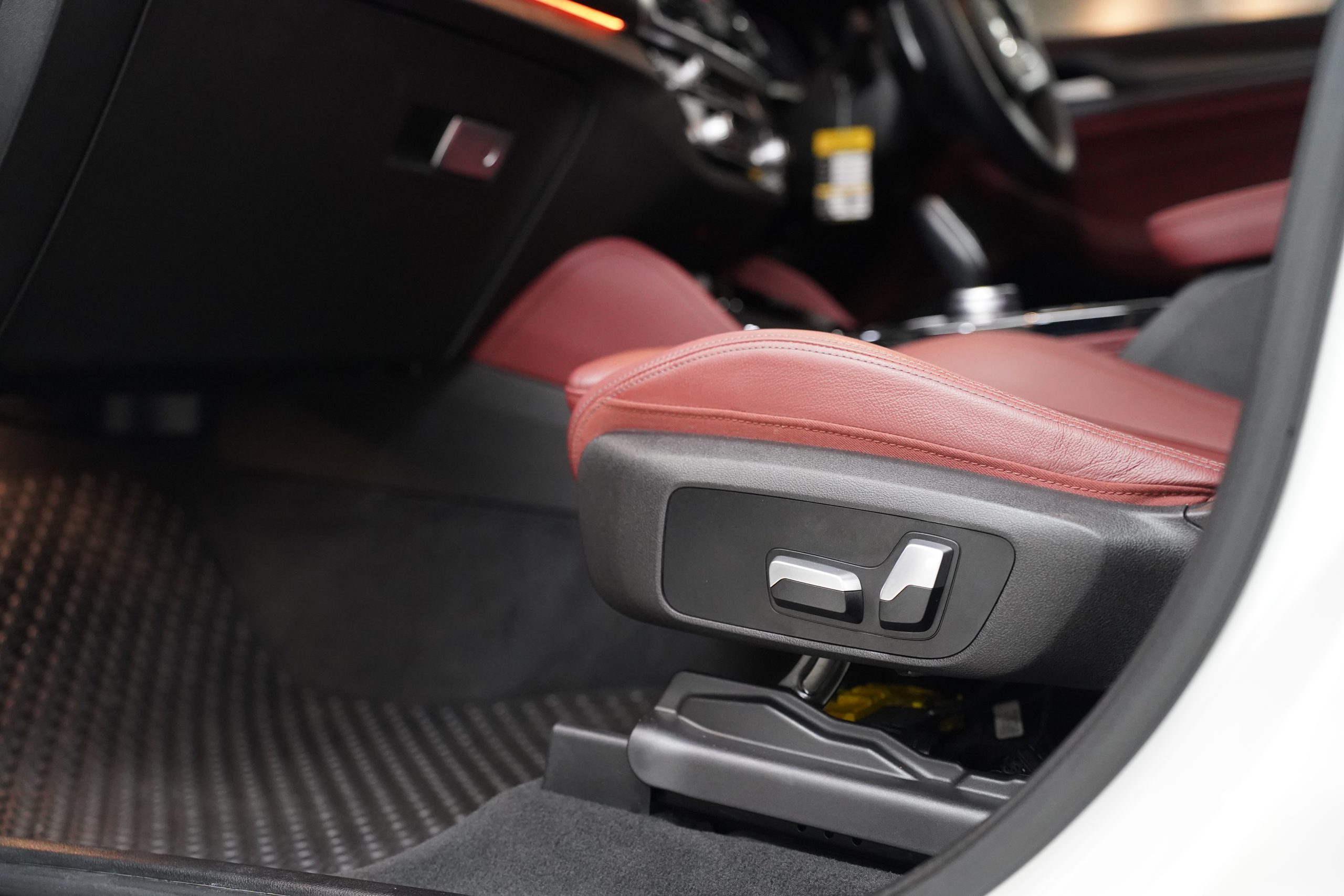 2022 BMW X4 xDrive20d M Sport - Image 16