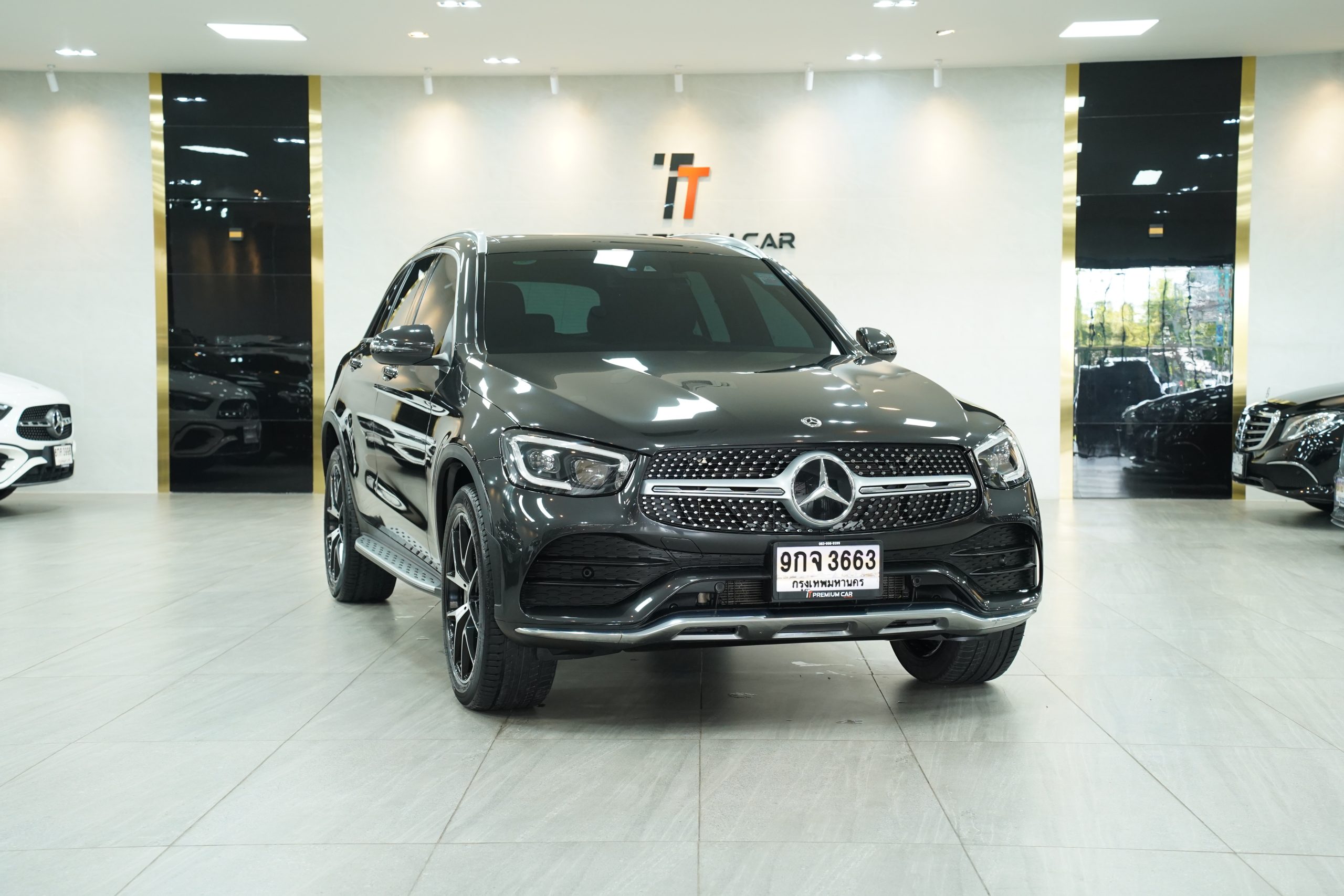 2022 Mercedes-Benz GLC 300 e 4MATIC AMG Dynamic