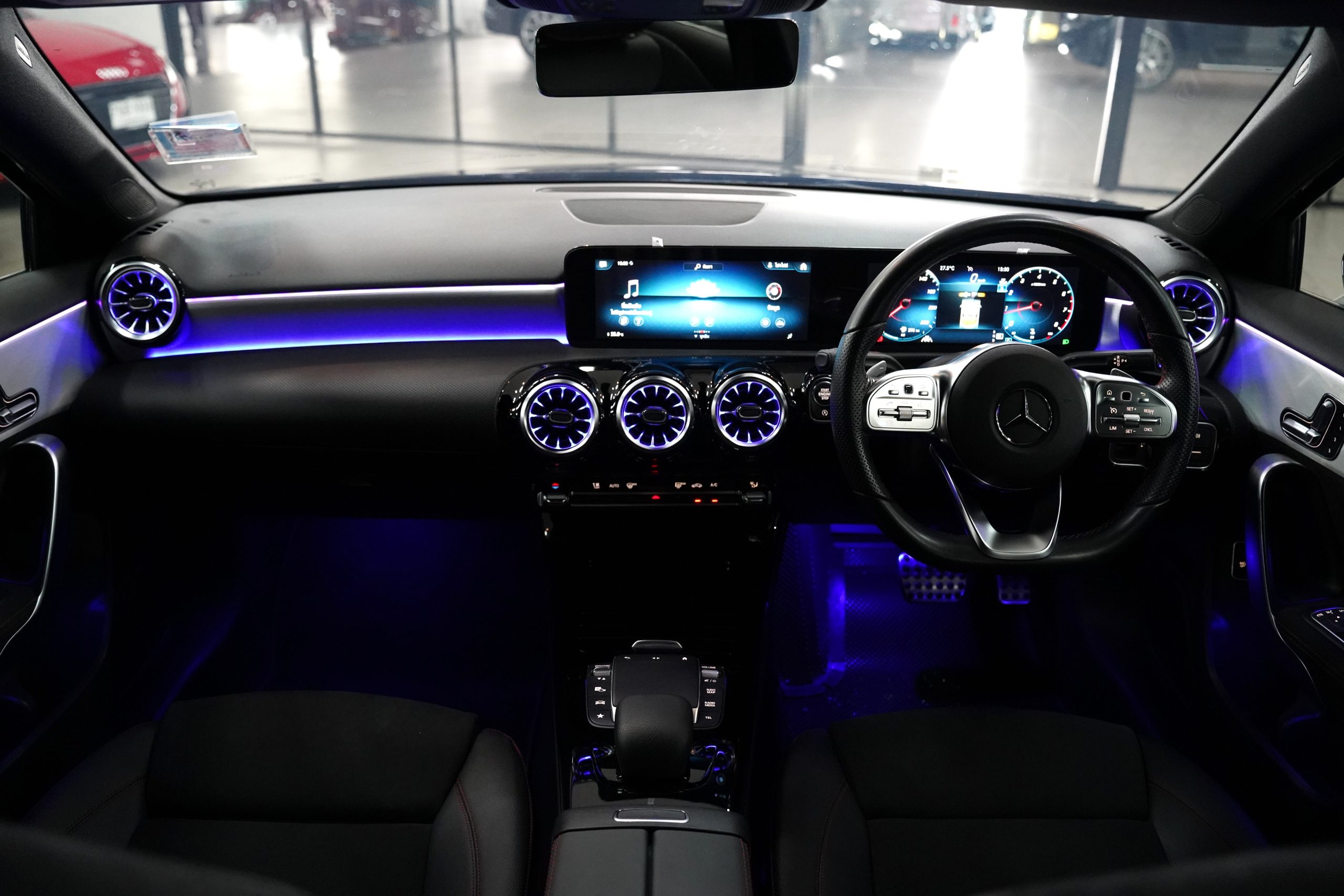 2023 Mercedes-Benz A200 AMG Dynamic - Image 23