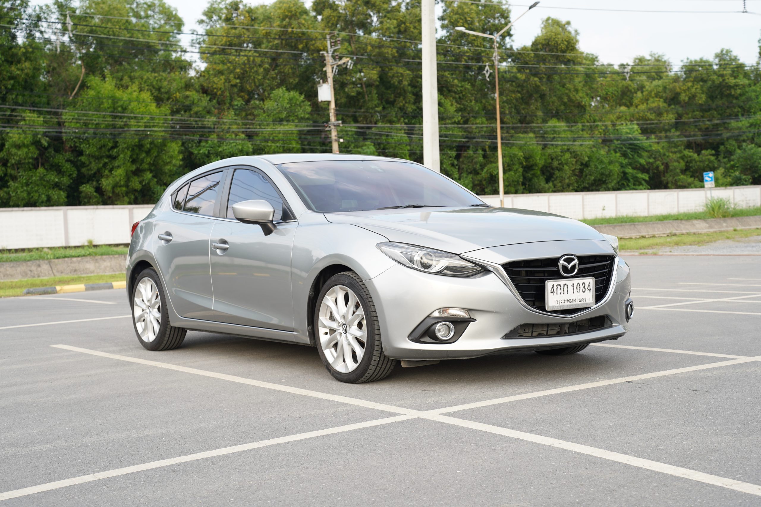 2015 Mazda 3 2.0s Sports Hatchback ปี 2015